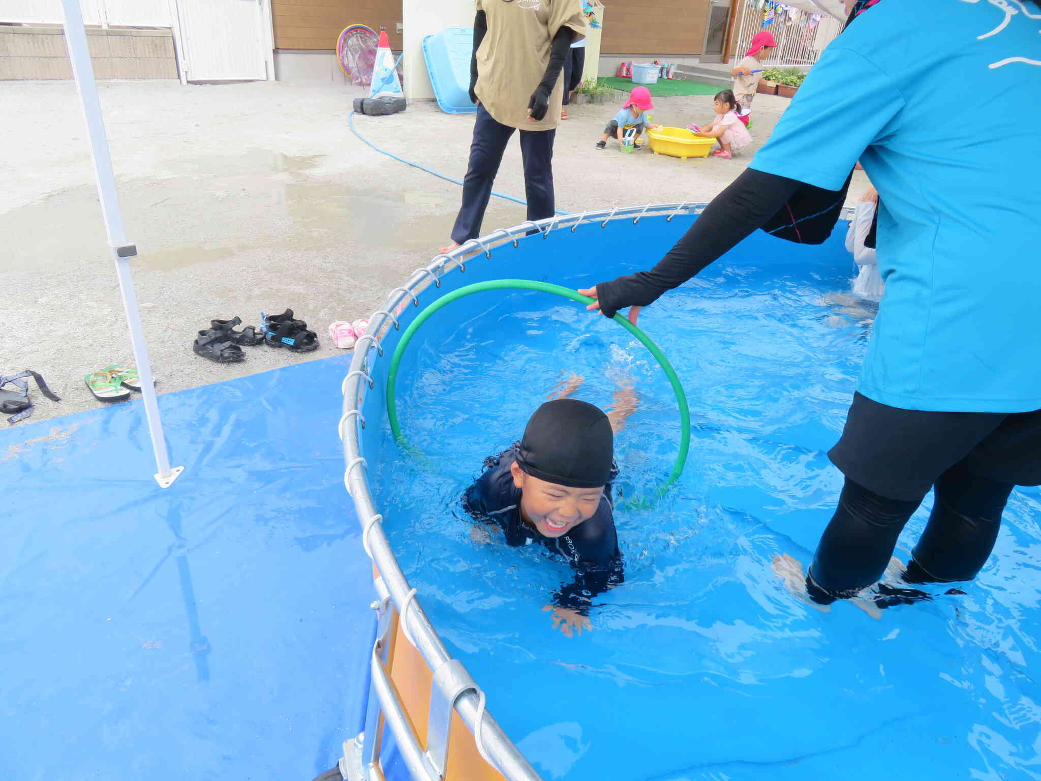 フープくぐり楽しいね！