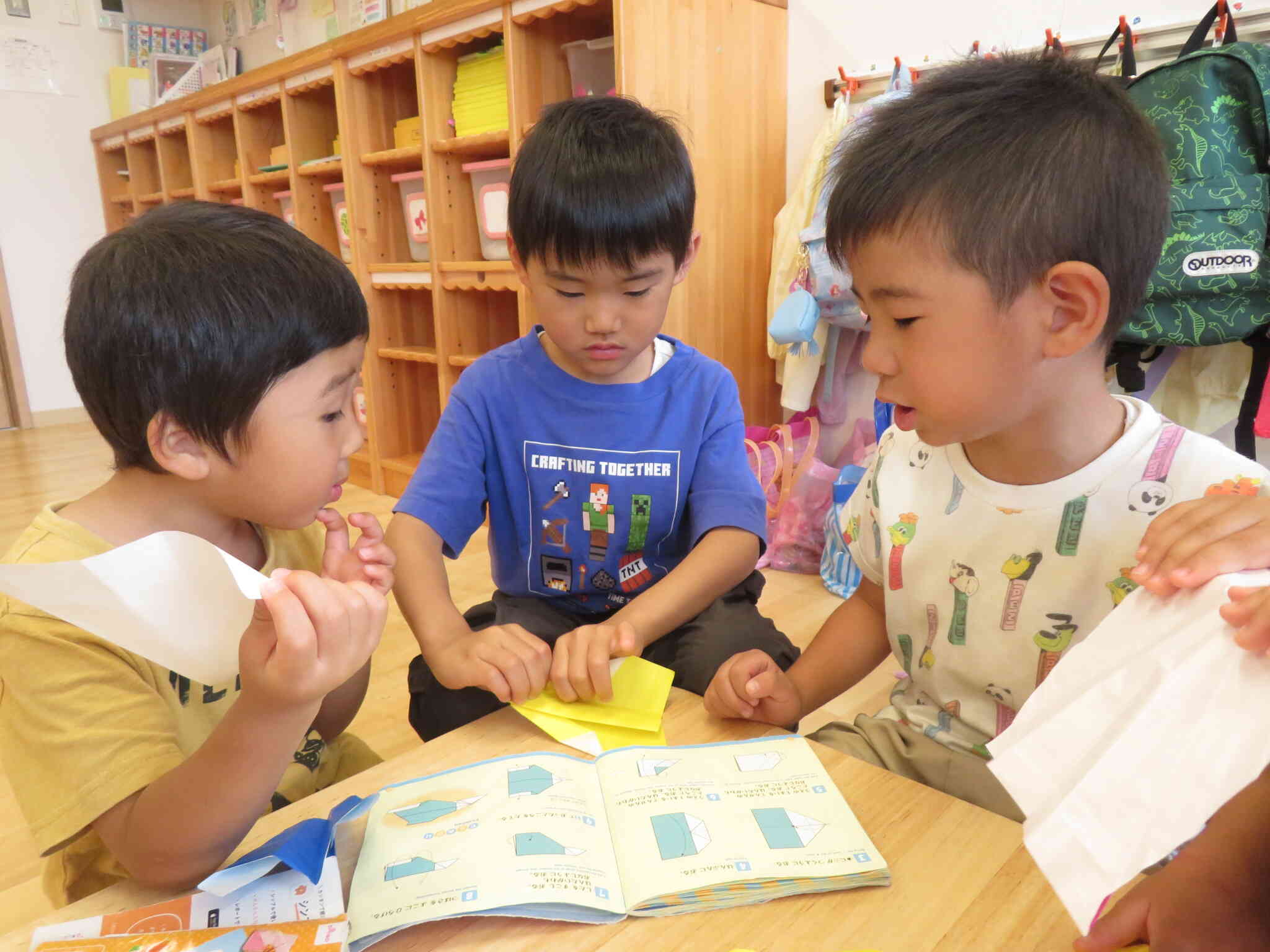 一緒に折り紙タイム～☆　4.5歳児歳児
