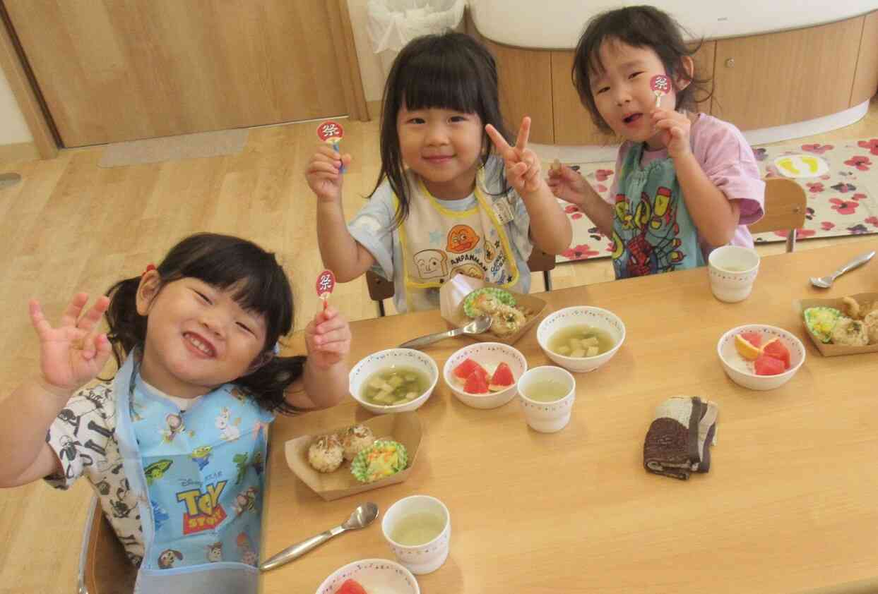 縁日ごっこの日の給食