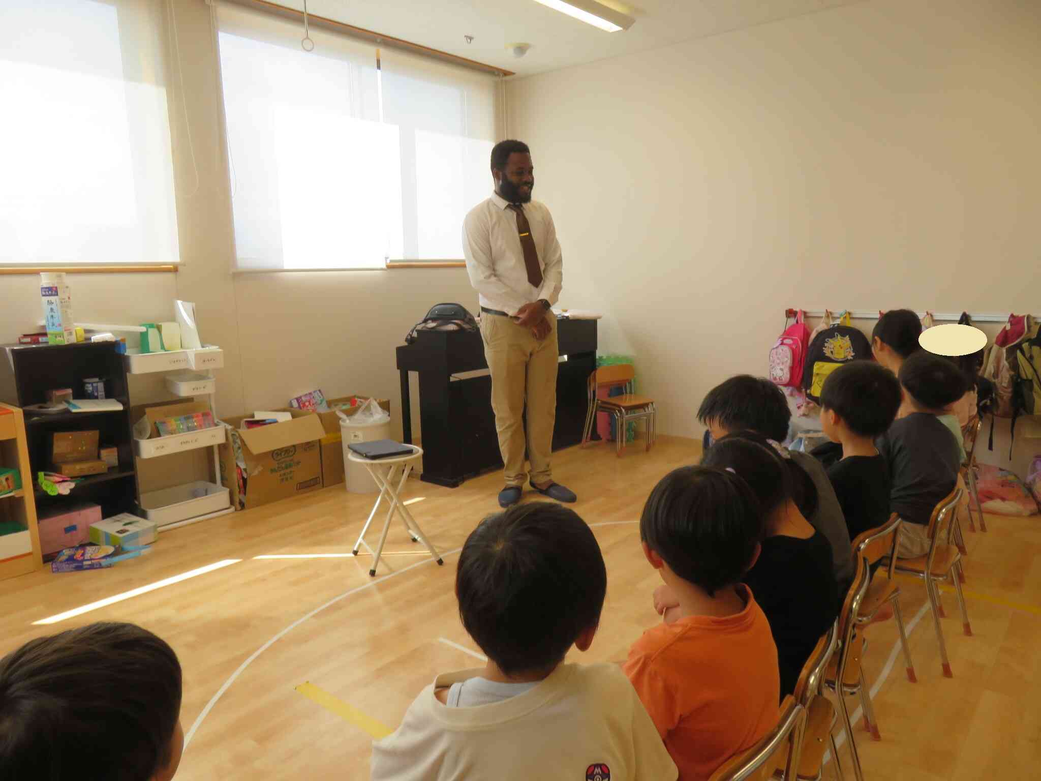 外国語体験がありました☆（5歳児きりん組）