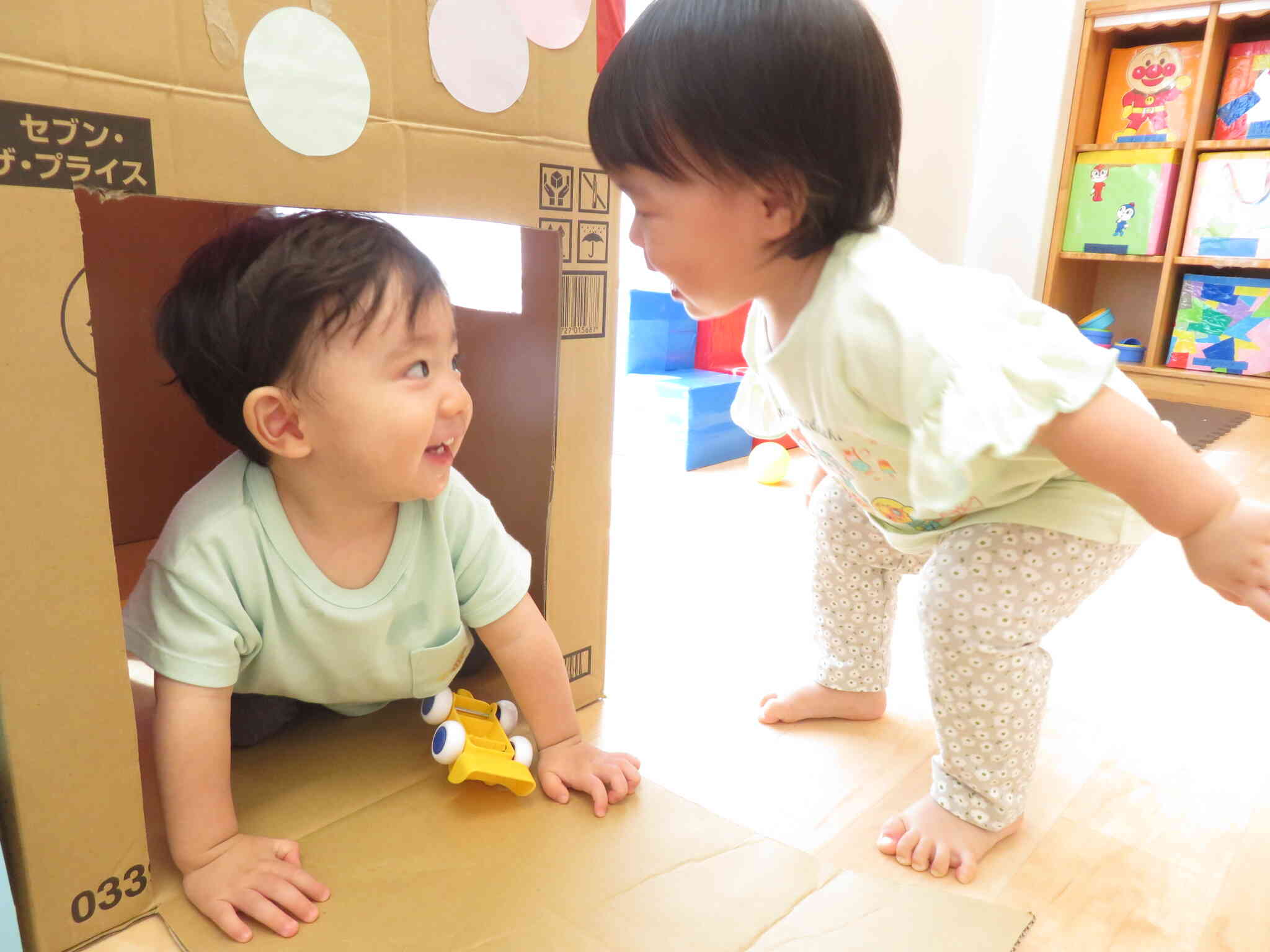 ひよこ組がにぎやかになってきました♡（0歳児）