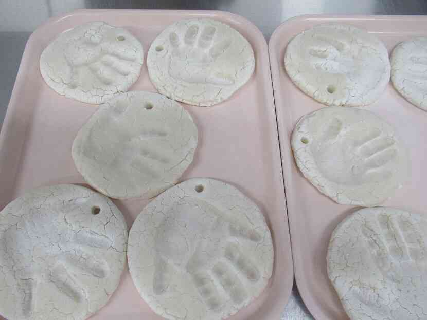 焼いた後の米粉粘土です