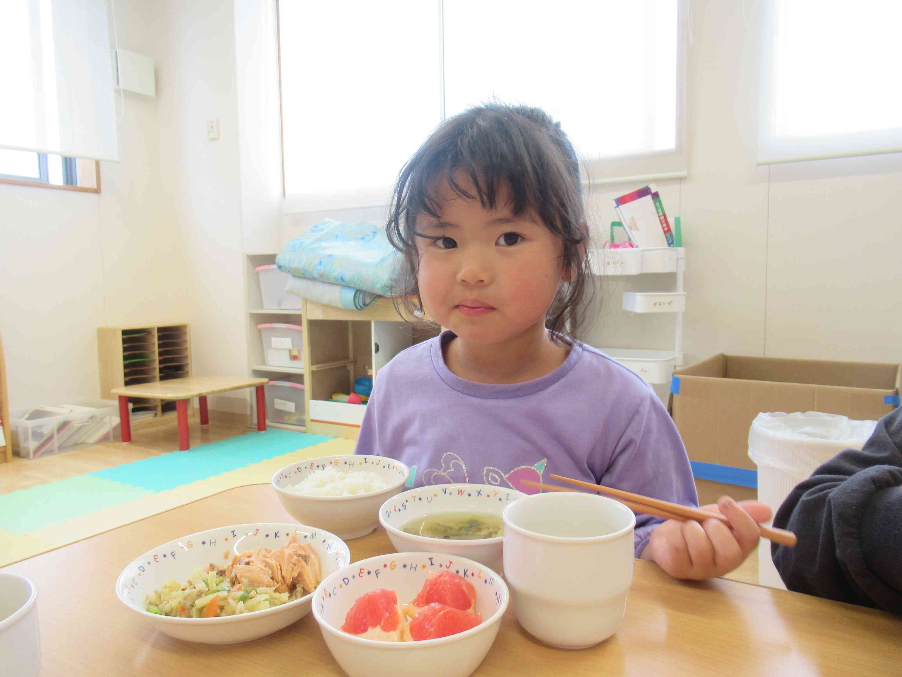 きのこ汁をおいしくいただきます