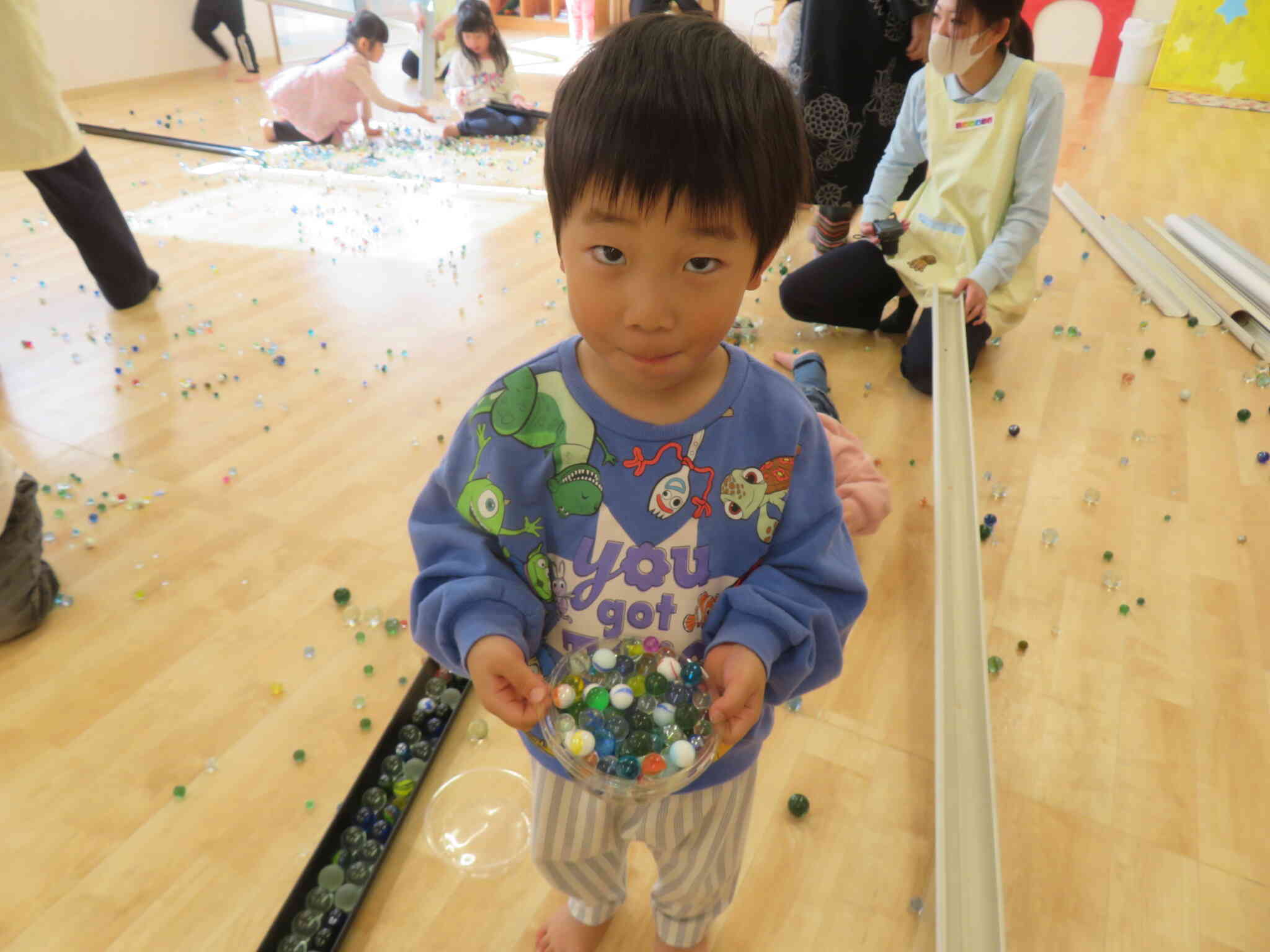 ビー玉きれいだね♪