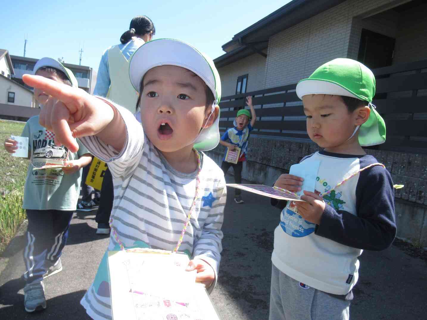 せんせい！とらっく！おおきいなぁ～！