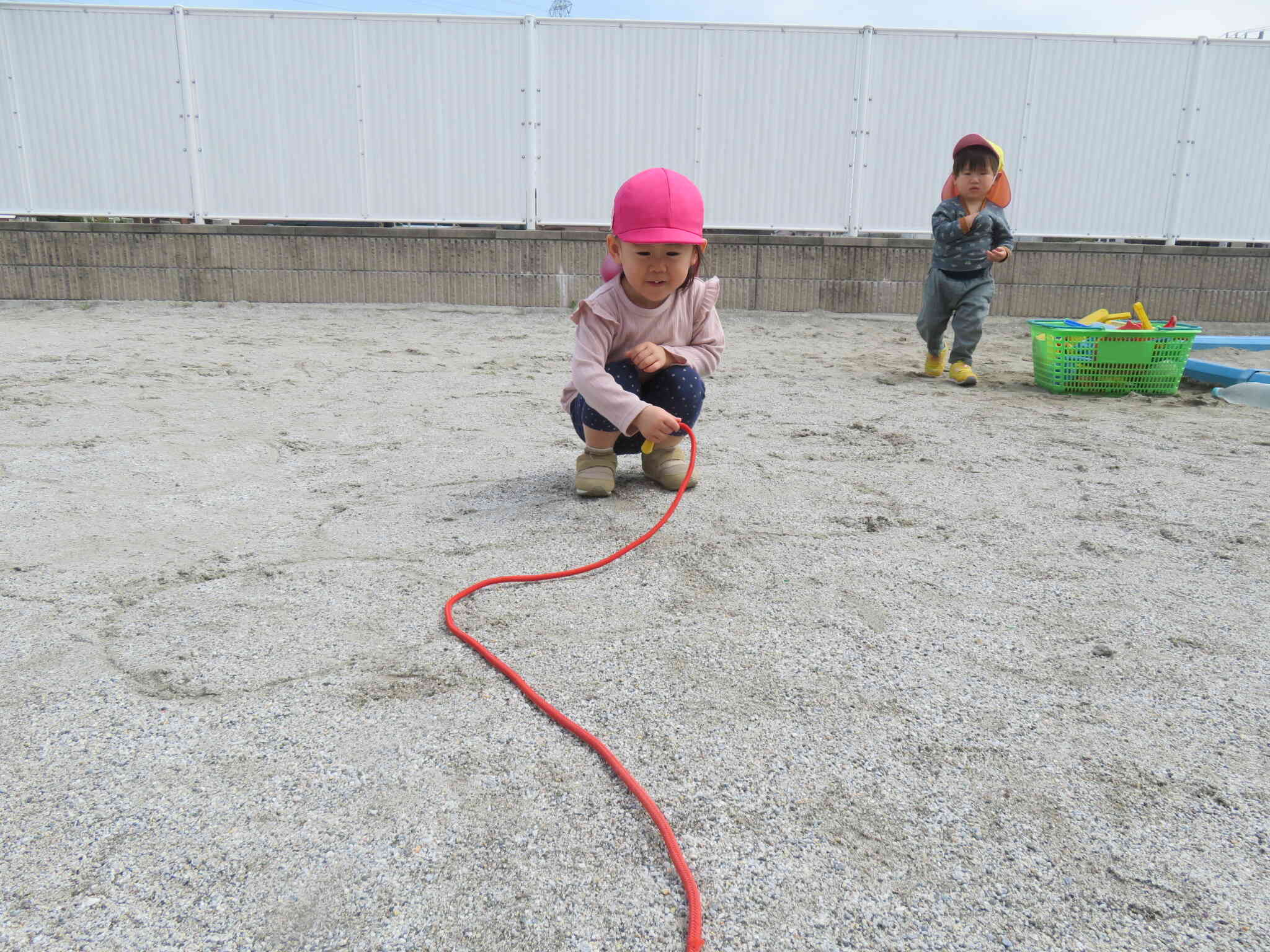 縄跳びでへびさん遊びをしたよ☆