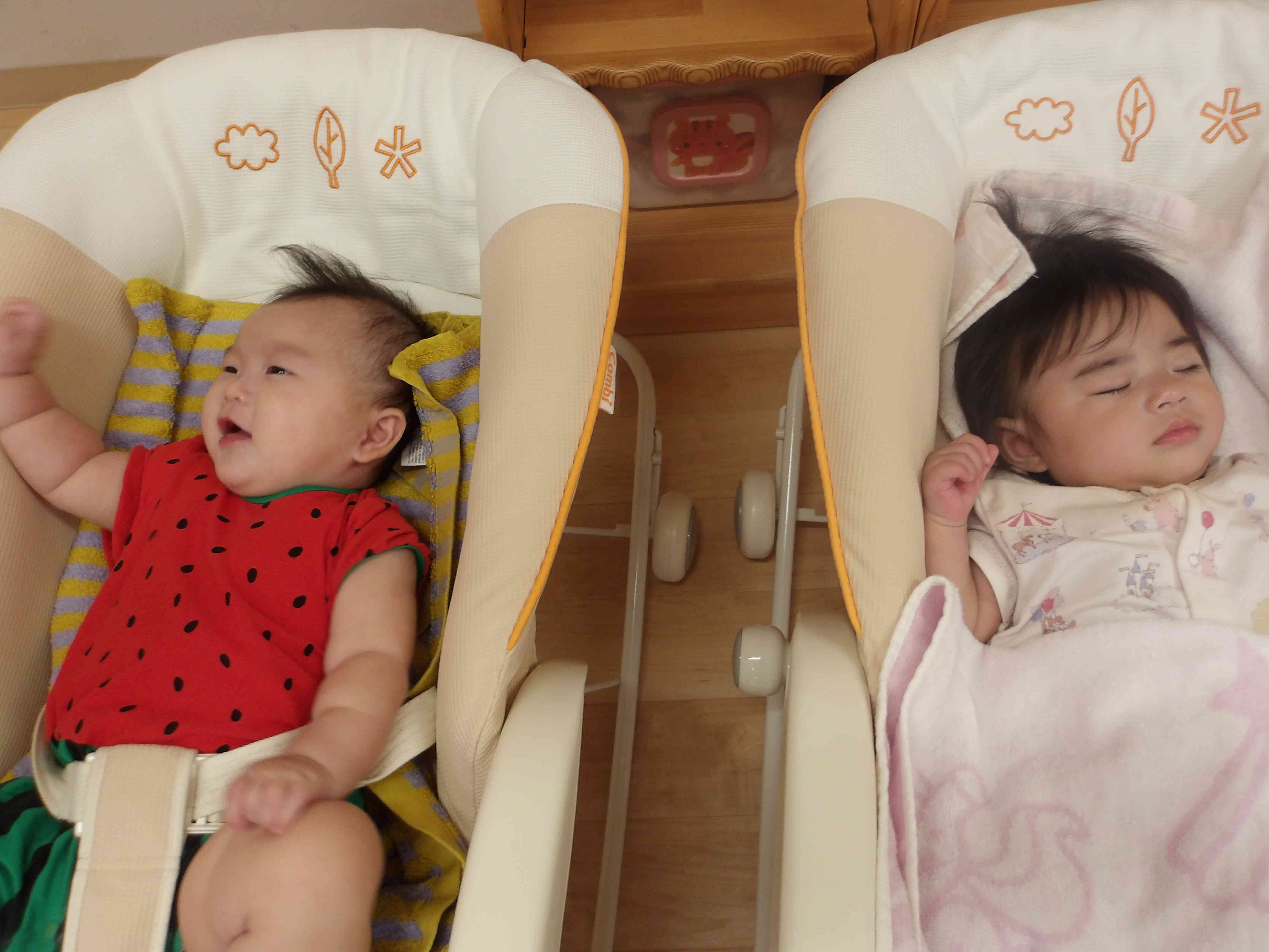 あそびの途中で眠くなってきちゃった。