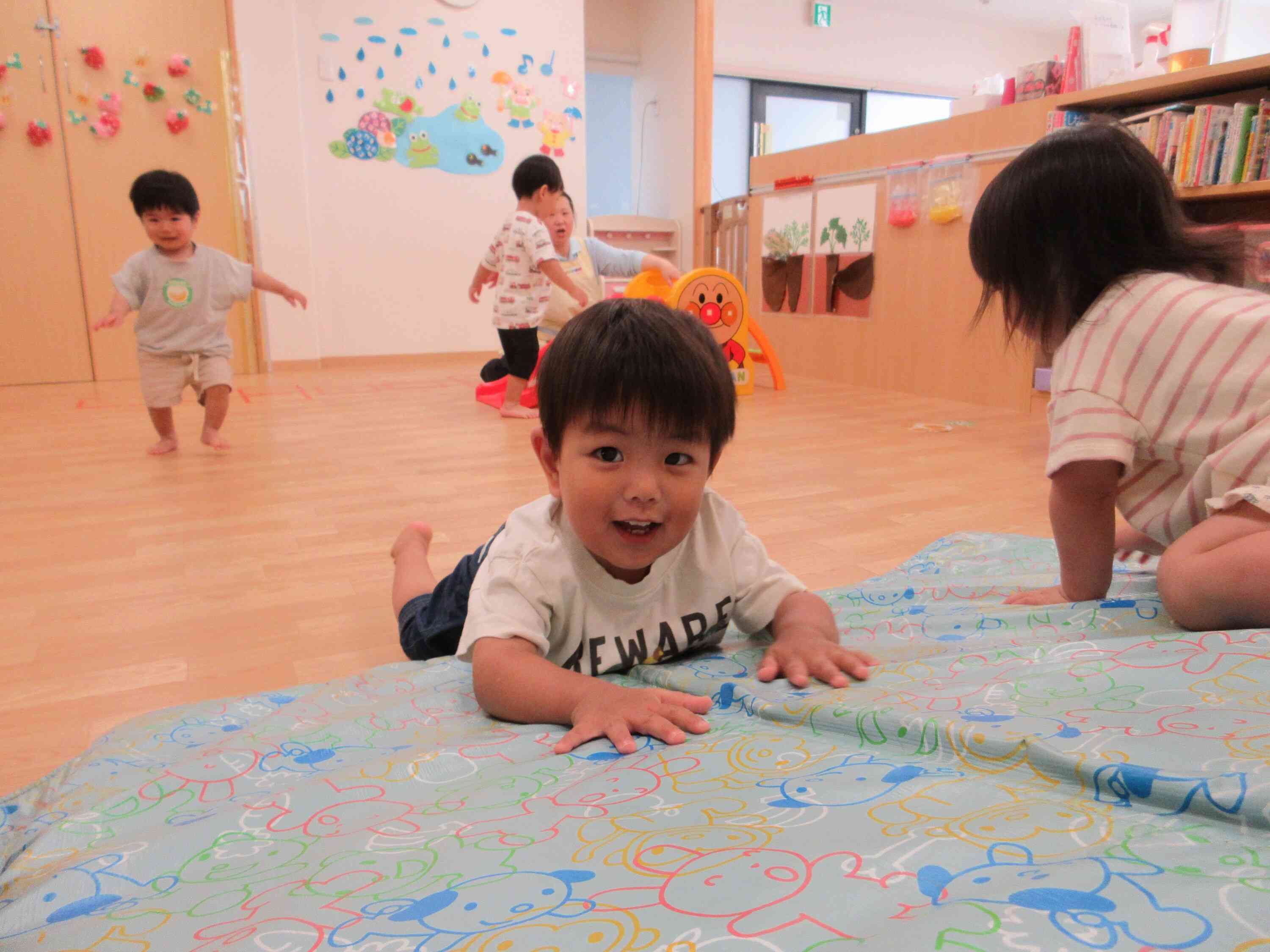 雨の日はお部屋で・・♪