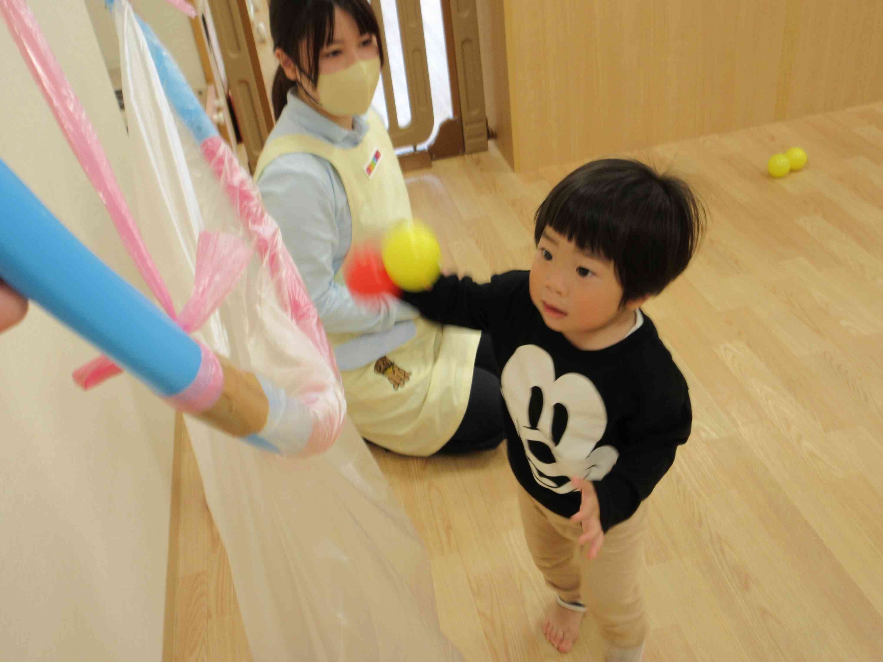 ボール遊びをしました♪