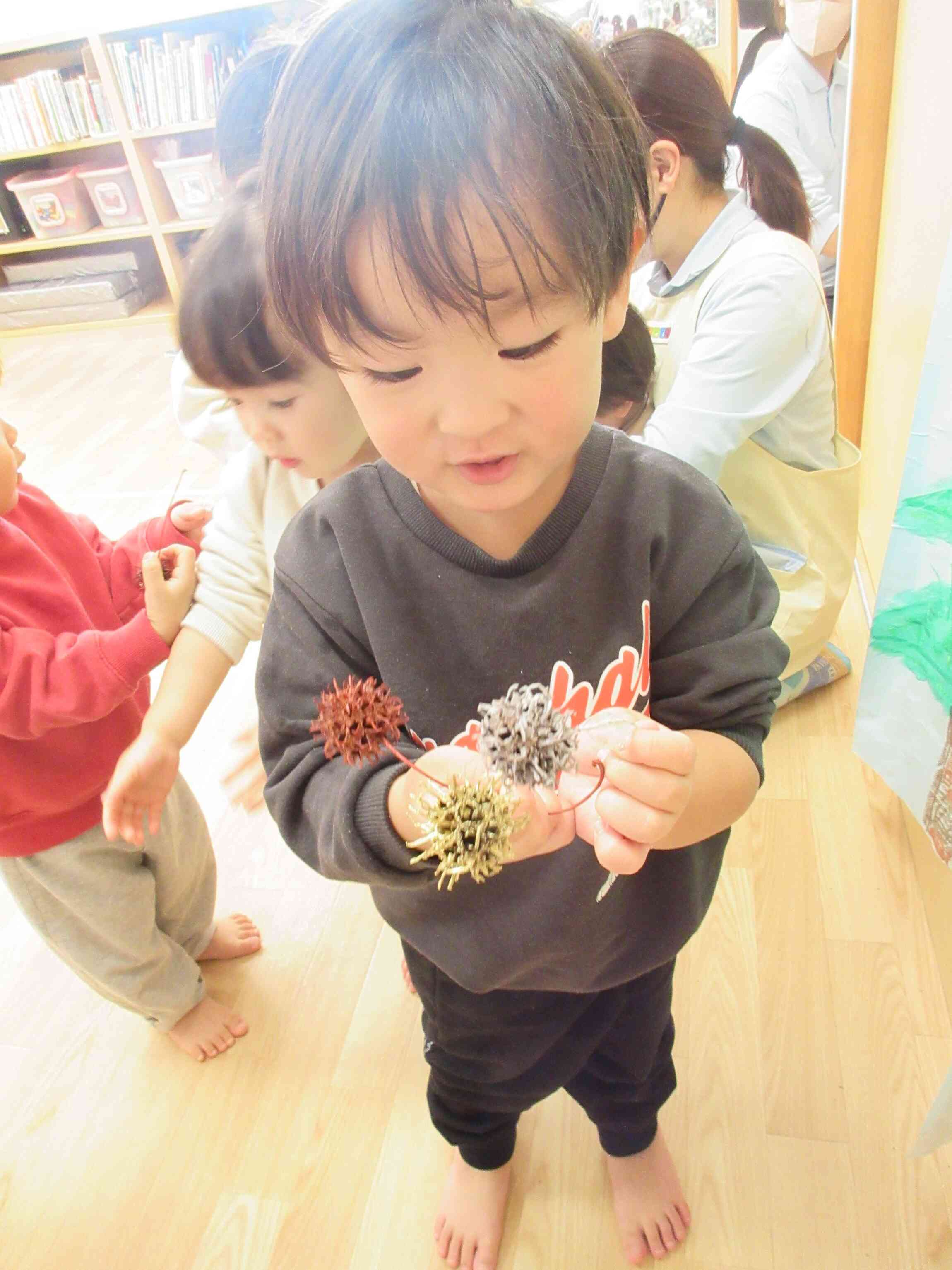 クリスマスツリーの飾り付け♪