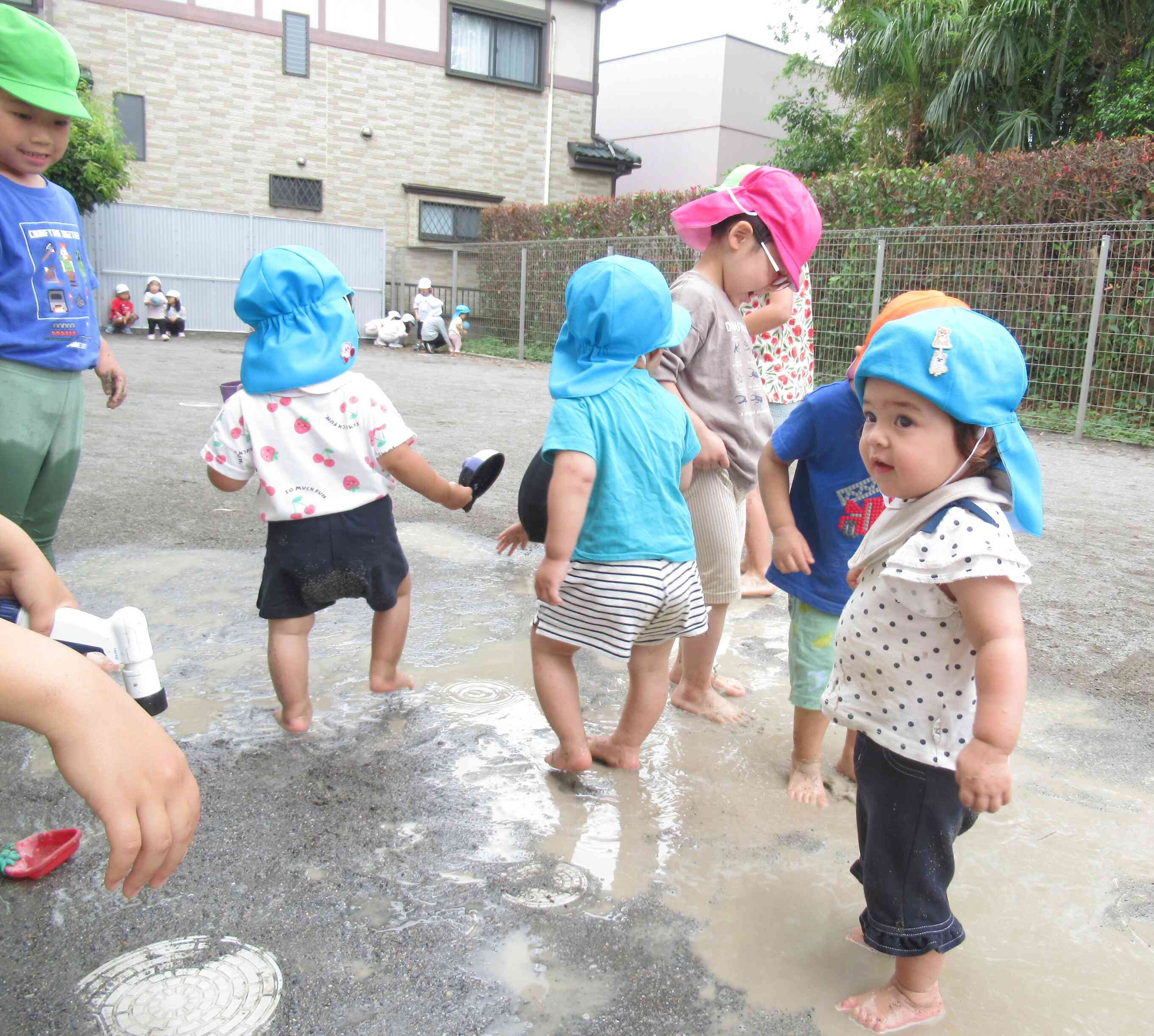 待ちに待ったどろんこ遊びです。