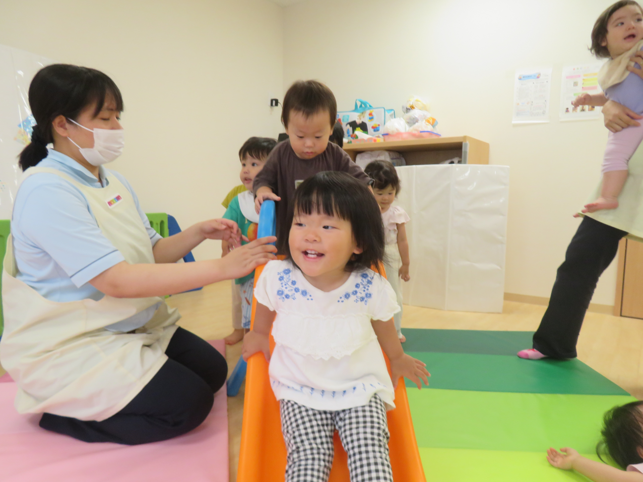 滑り台　楽しいね。