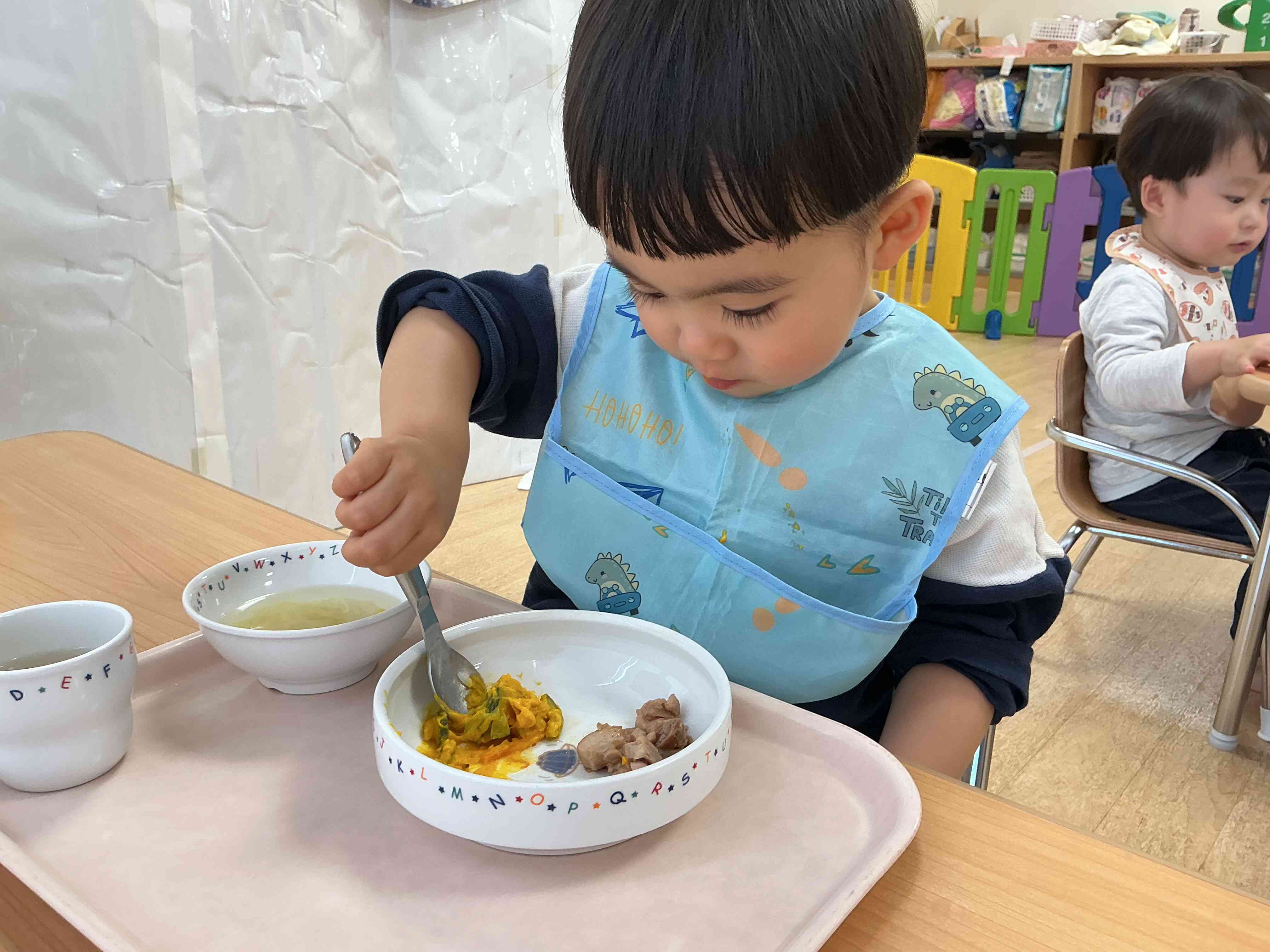 ⭐︎あひる組　給食の様子⭐︎