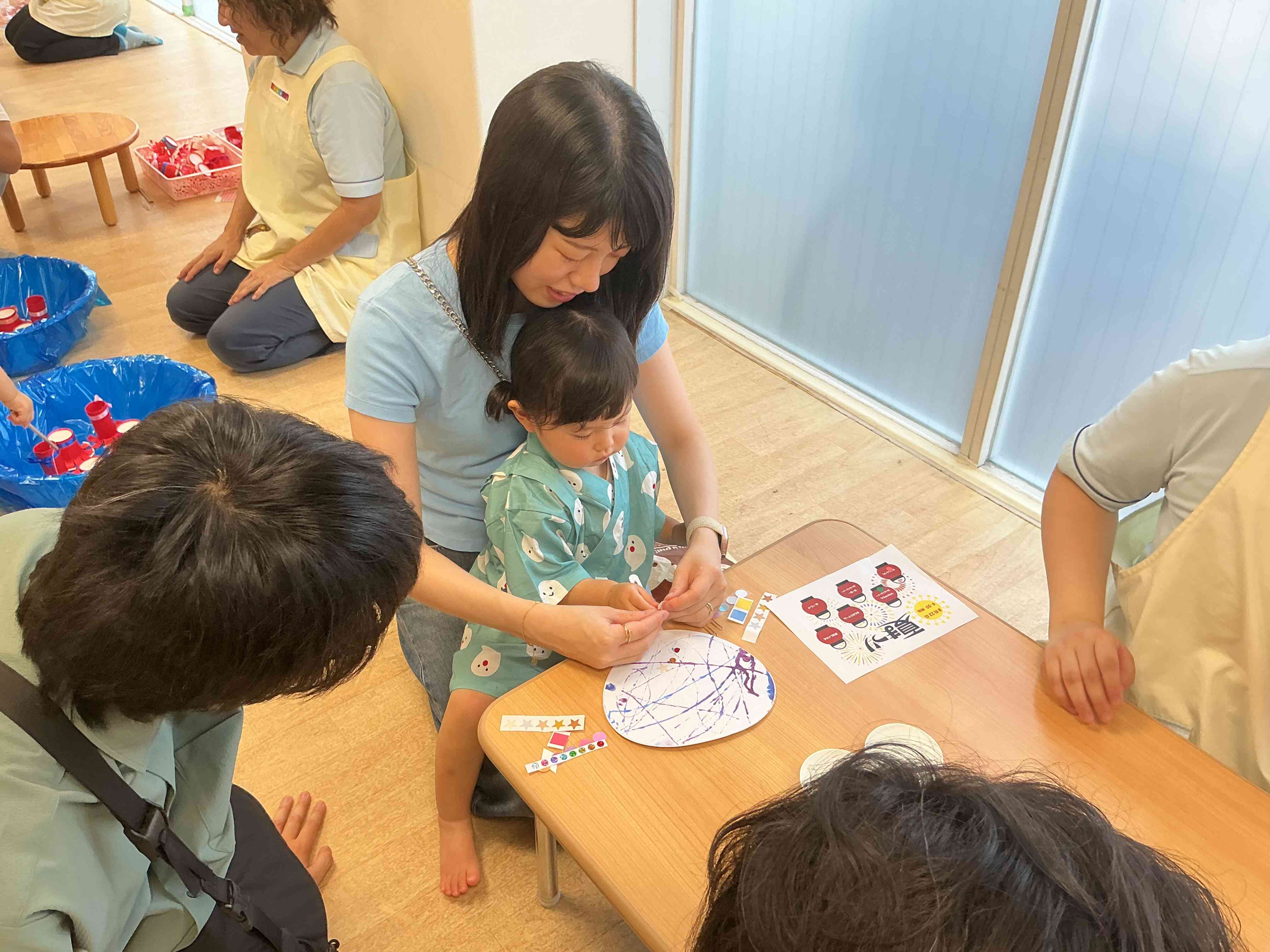 上手にシール貼りできたよ♩