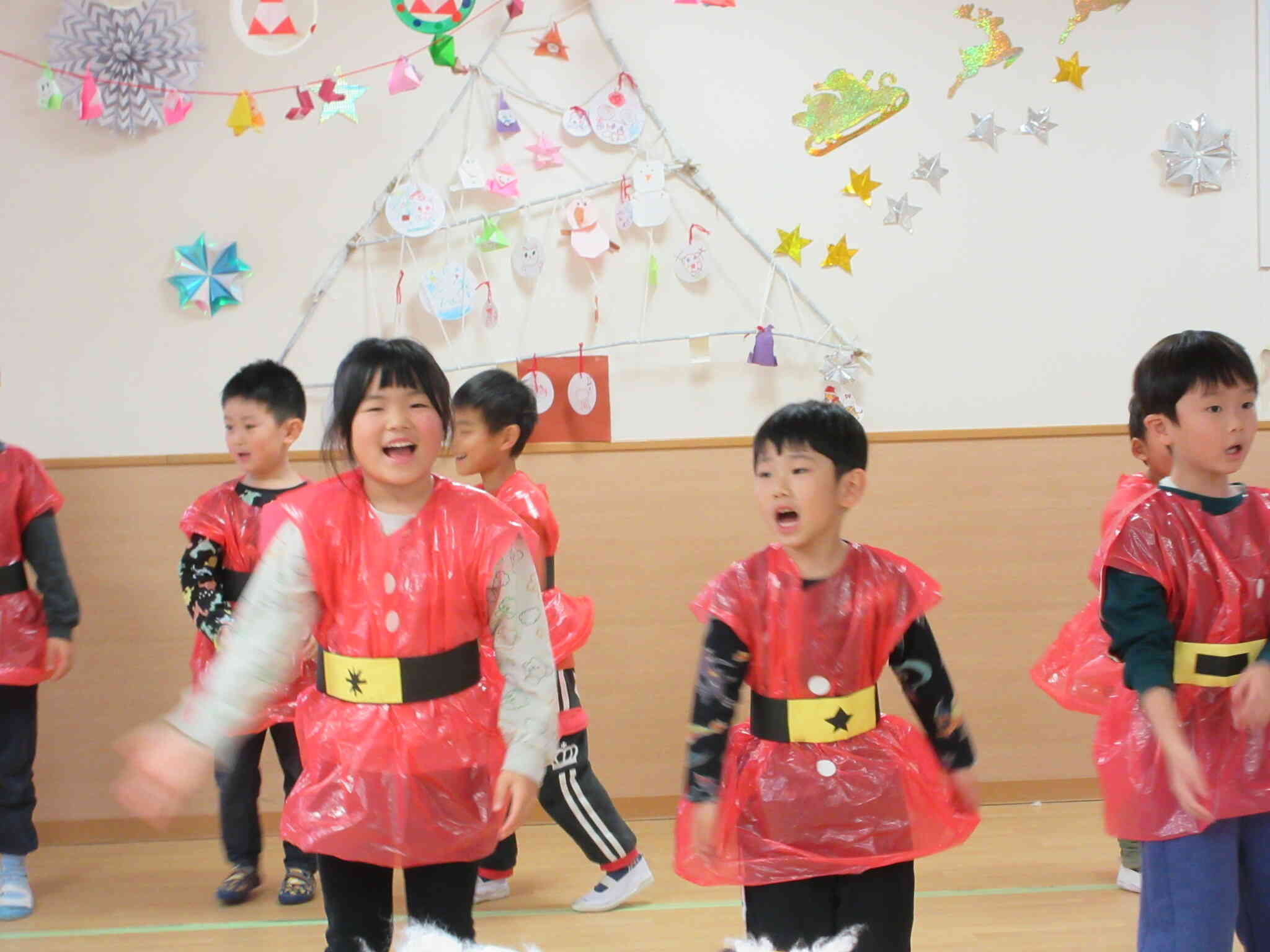 元気いっぱいな歌声で！（5歳児）