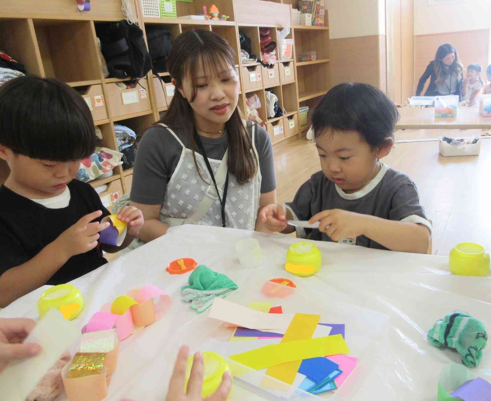 新聞紙あそび