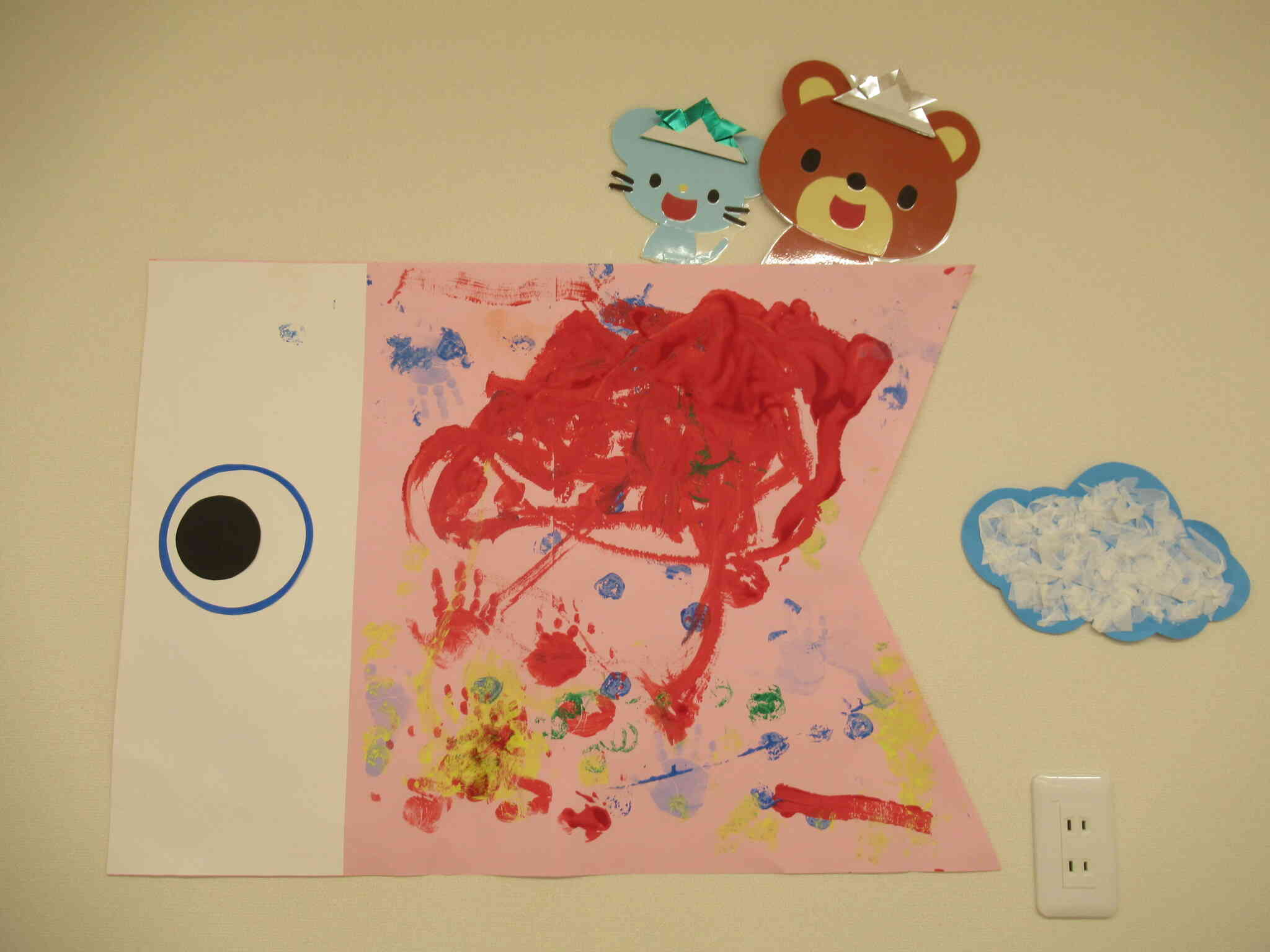 みんなで大きなこいのぼりも作ったよ♪