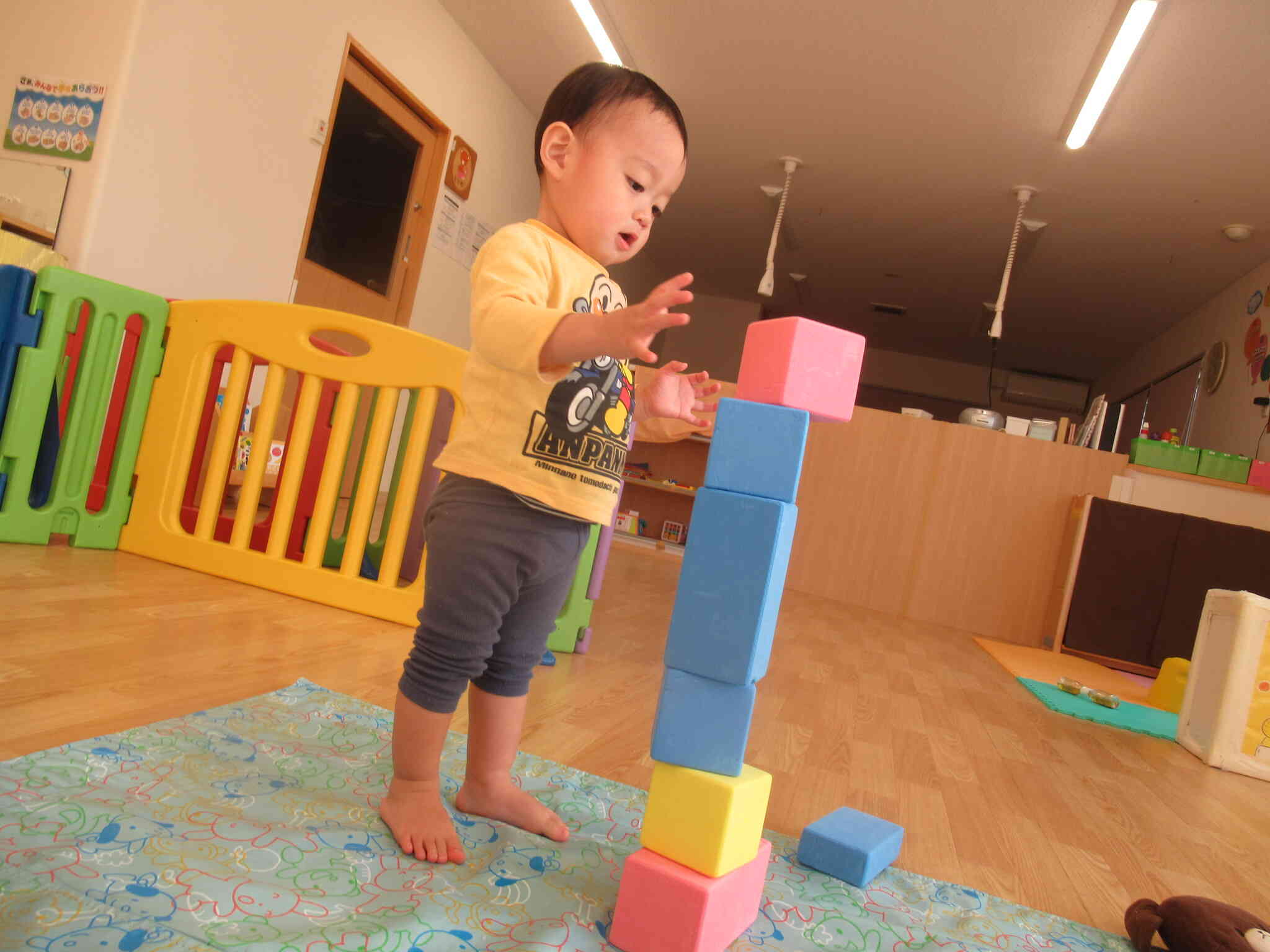 もっともっと高く積むぞ～！