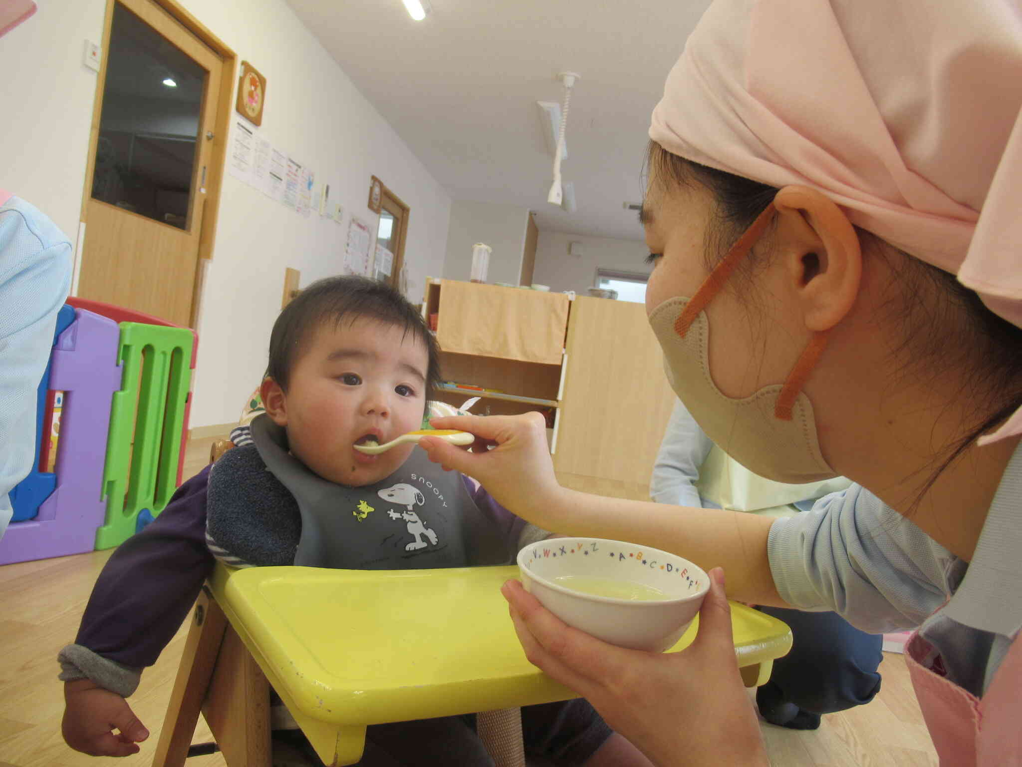 大きな口を開けて「あ～ん♪」
