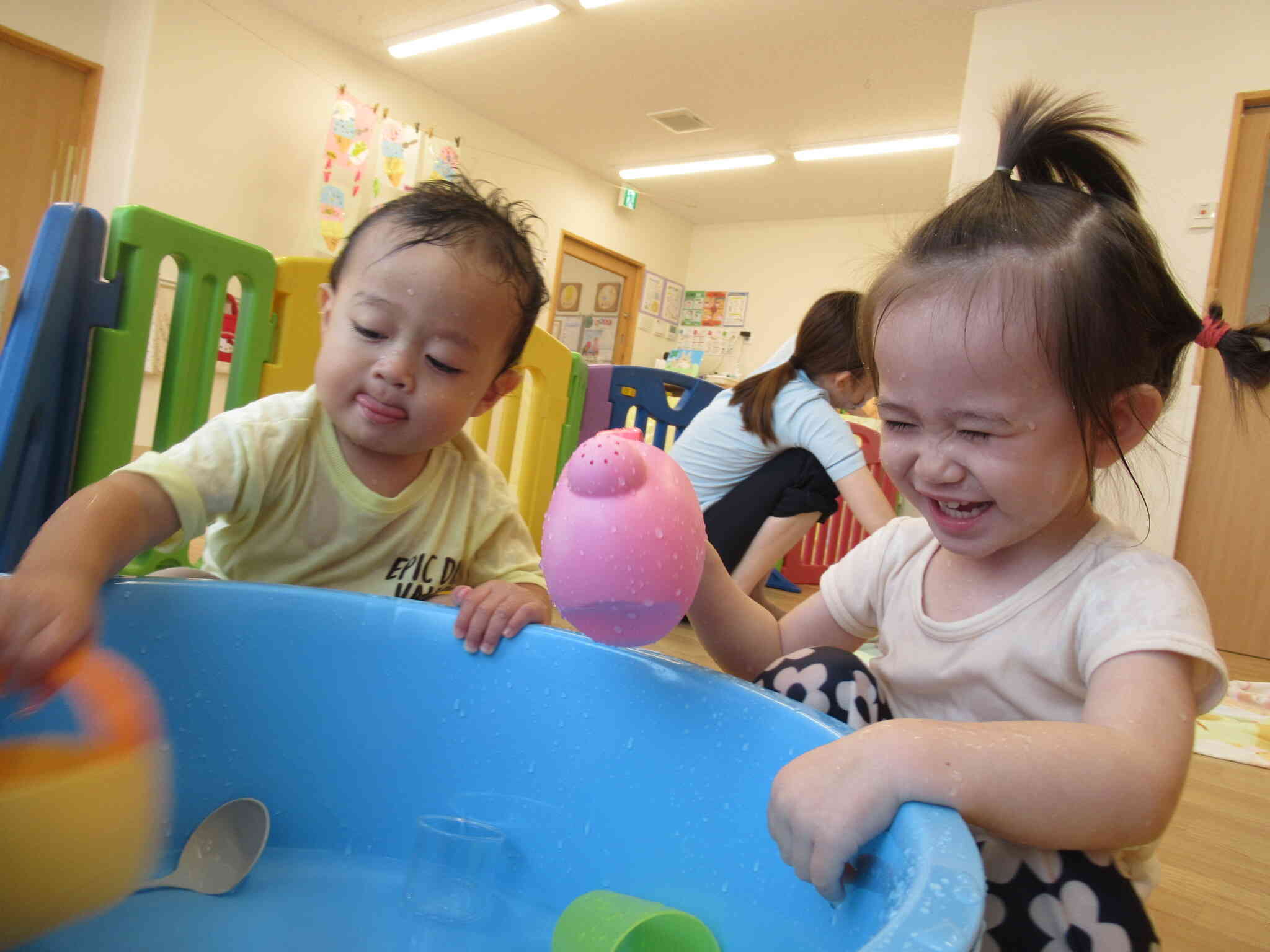 水遊び、楽しいね☆