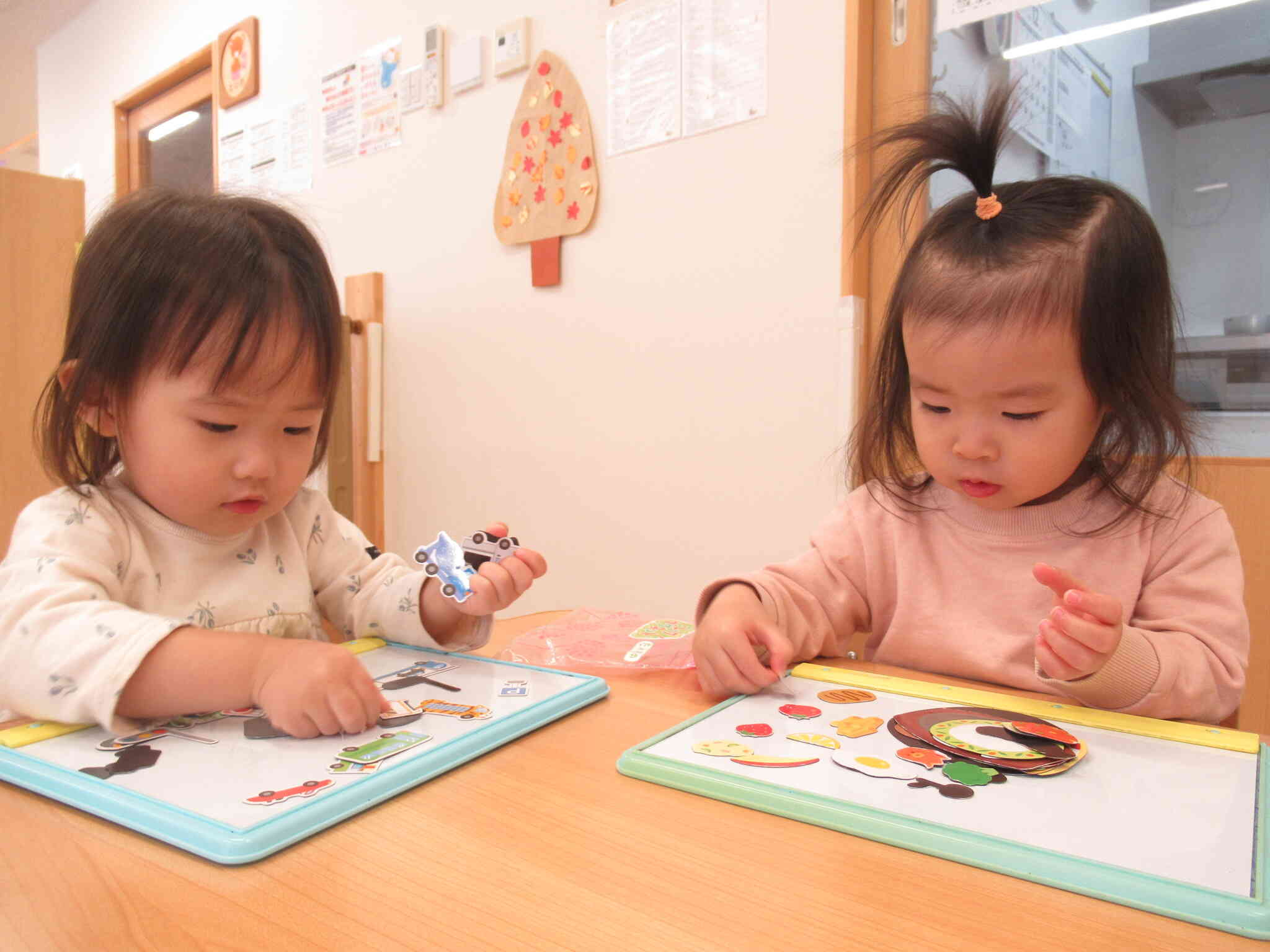 マグネット遊びに夢中です☆