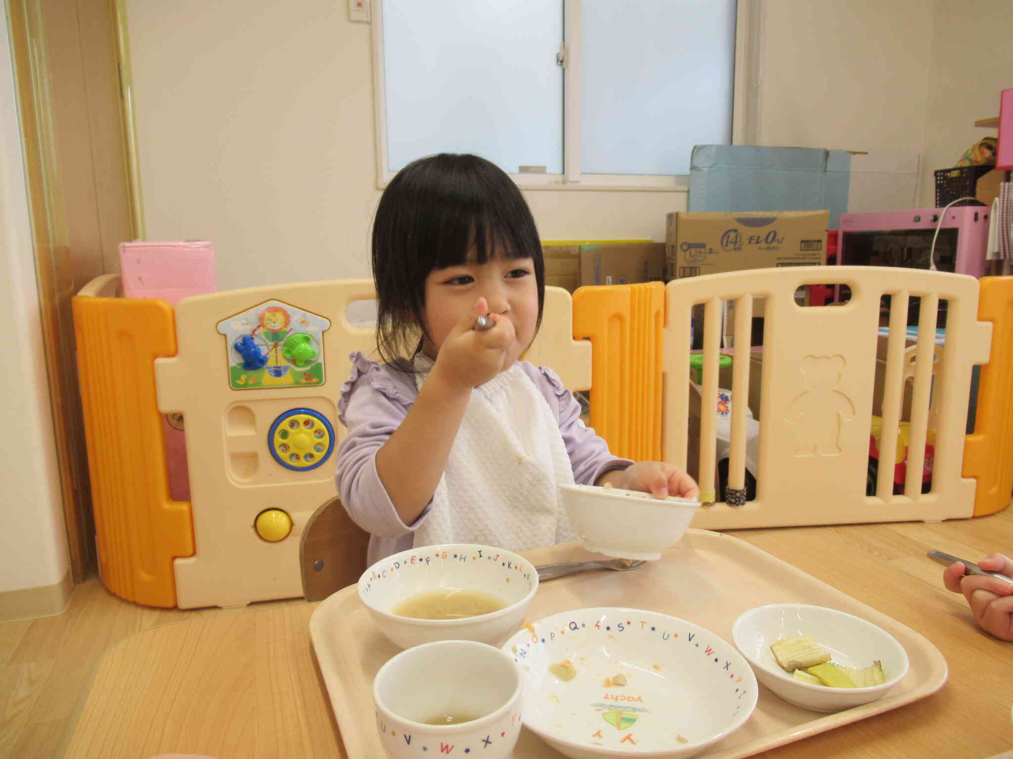今日の給食は格別おいしいね☆