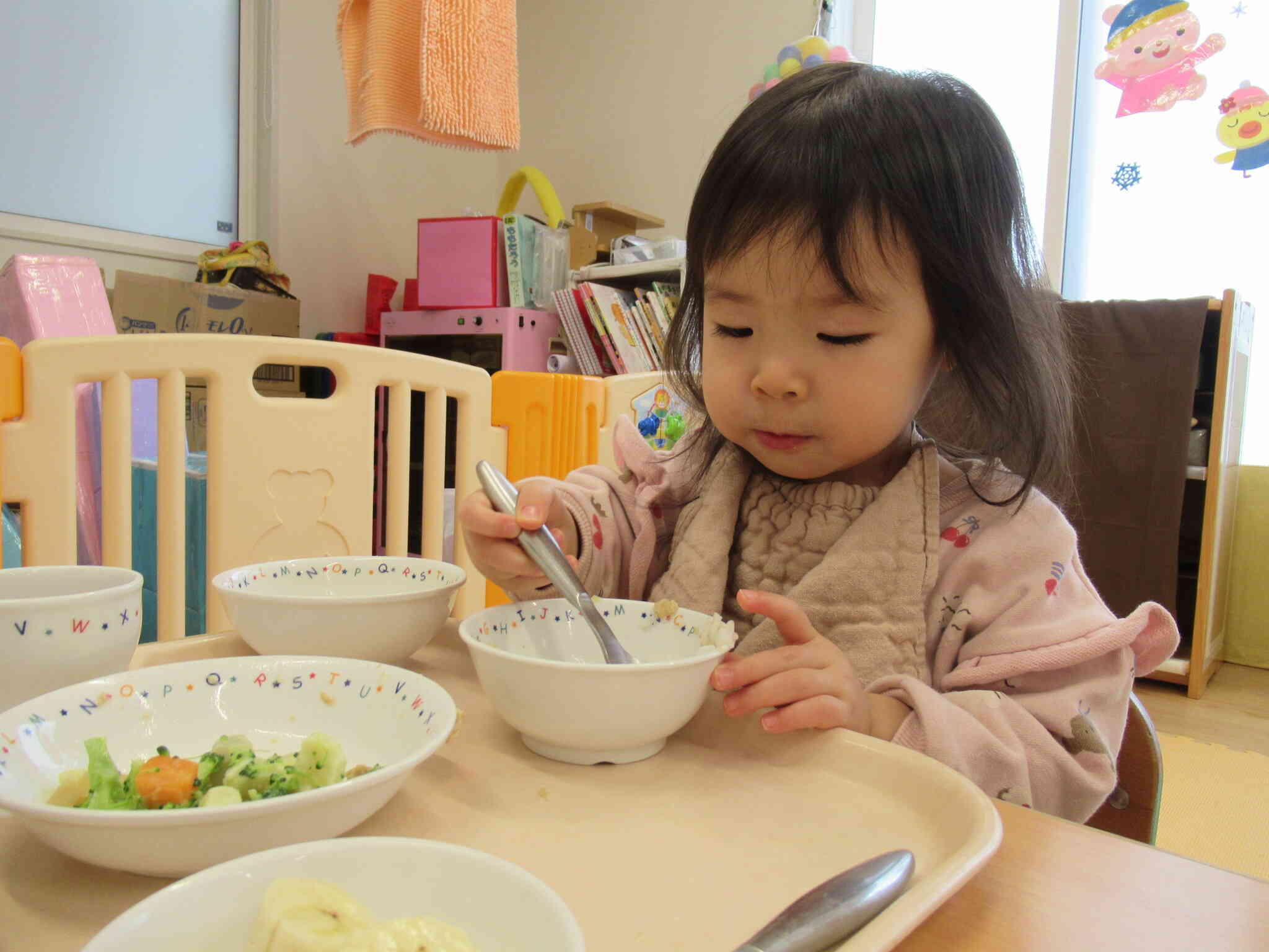 給食もモリモリ食べるぞ～！