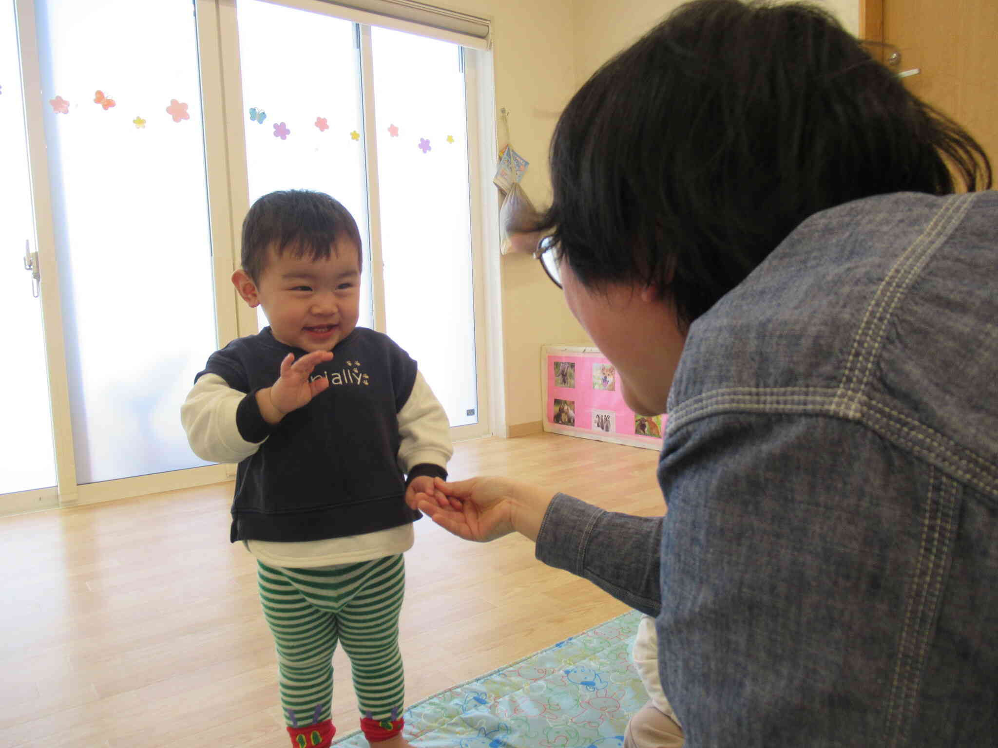 みんなで「ハロー！」