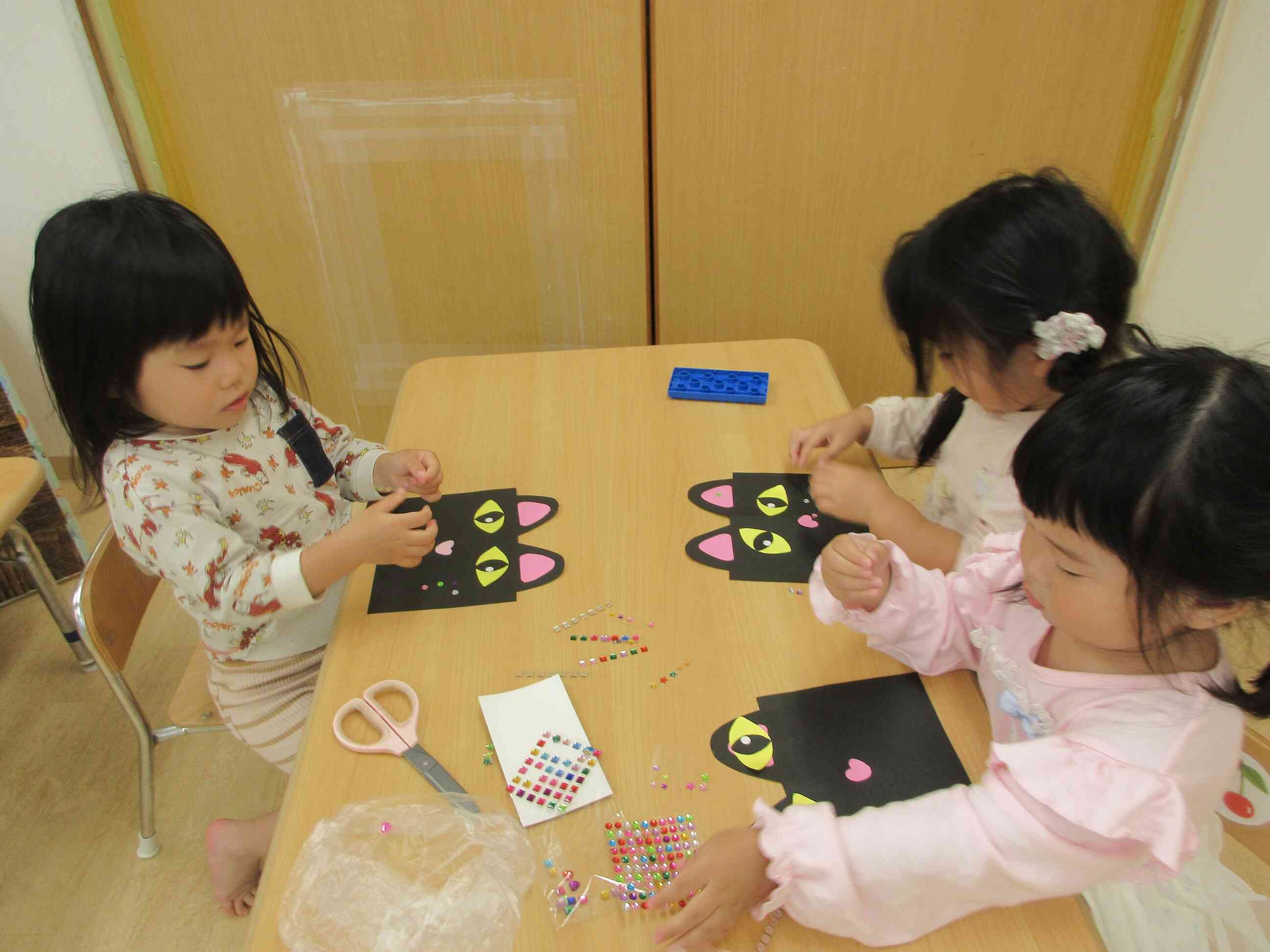 ハロウィンに向けての製作もしましたよ