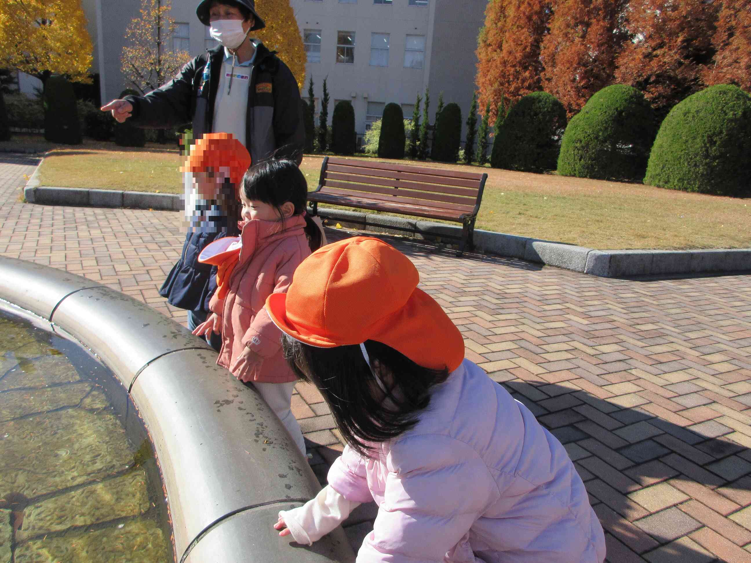 噴水・・・何かいるのかな？