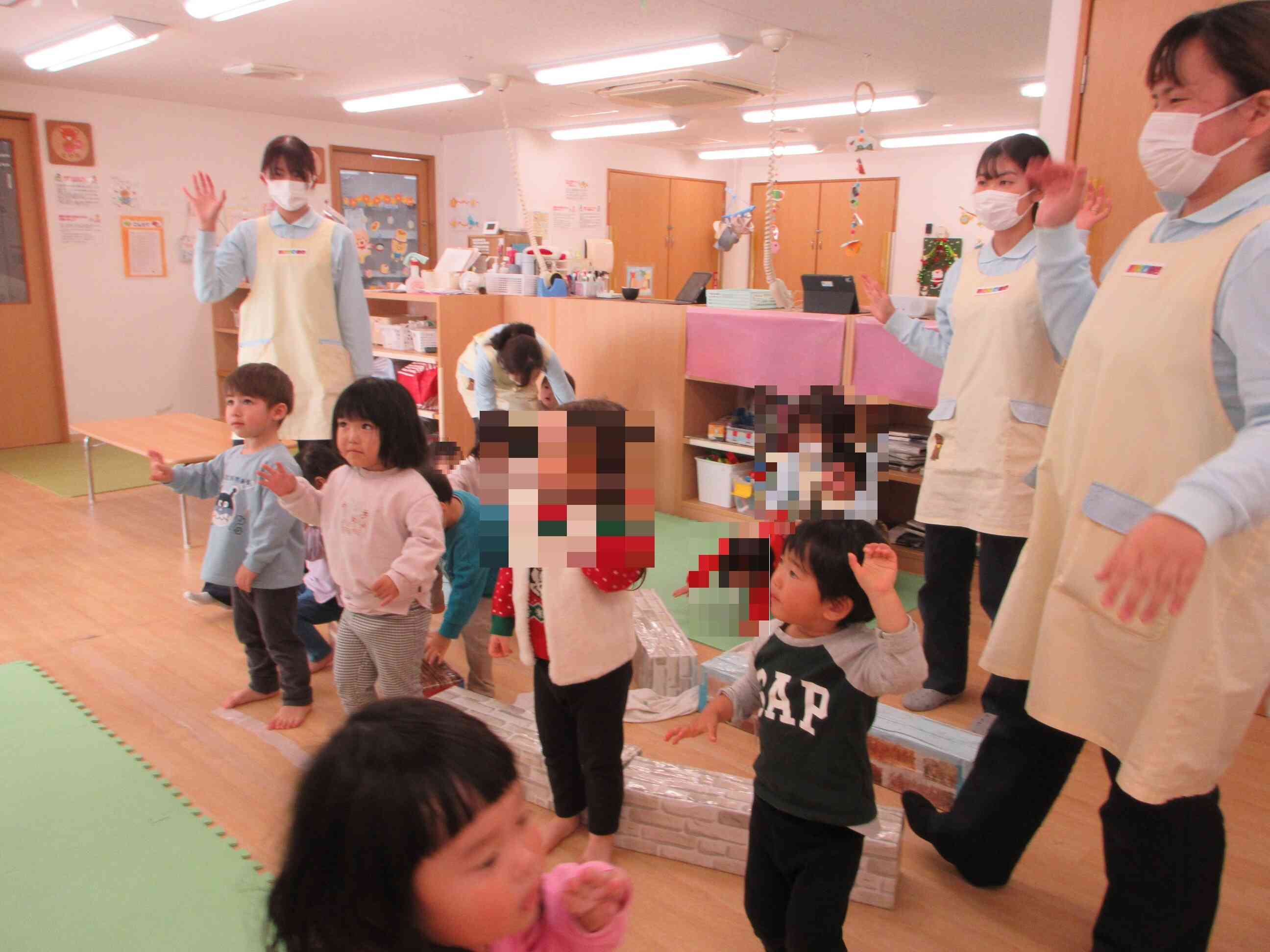 最後は「Goodbye！」と英語であいさつ。