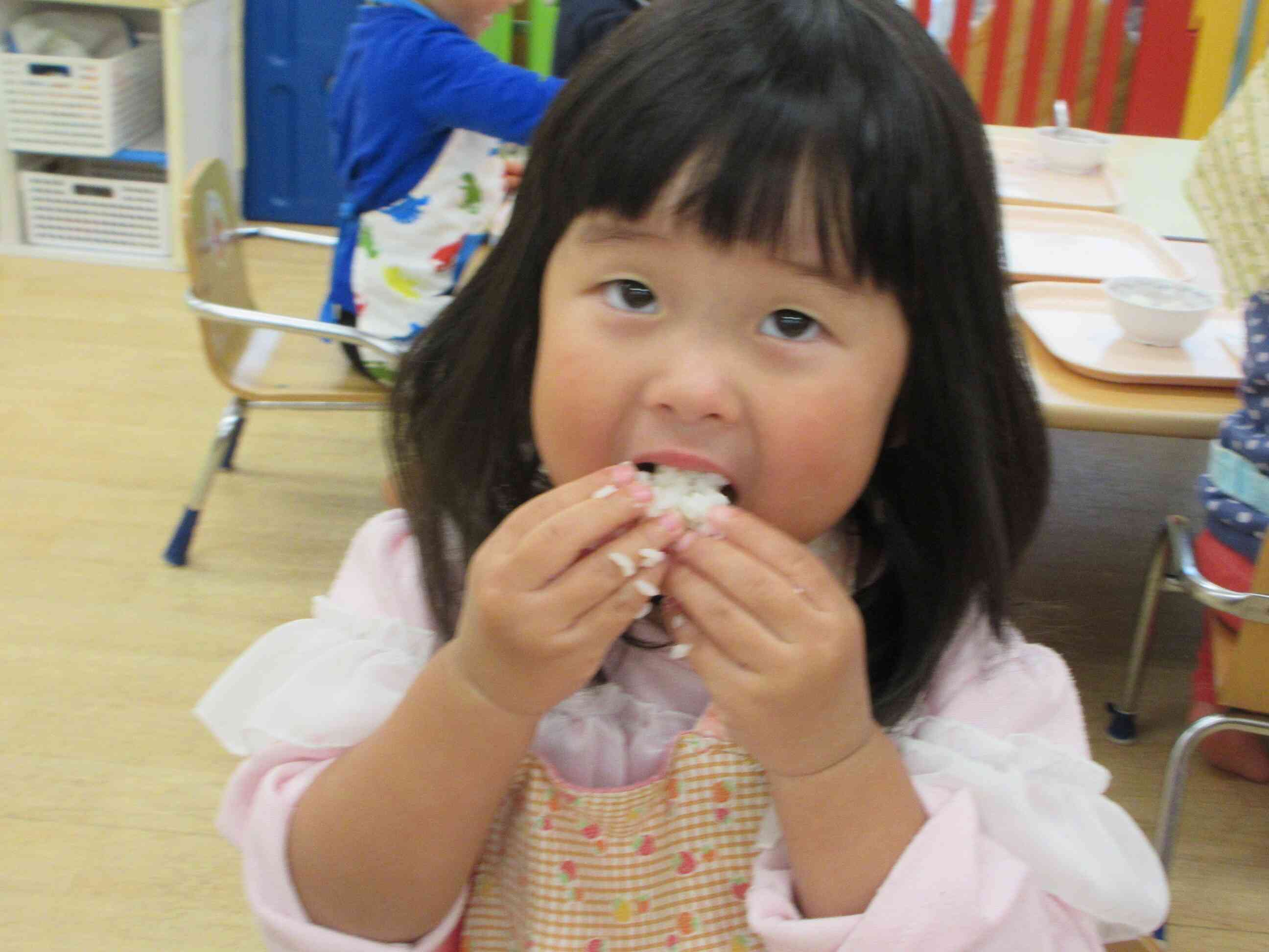 ちょっとお団子、味見してみよ～