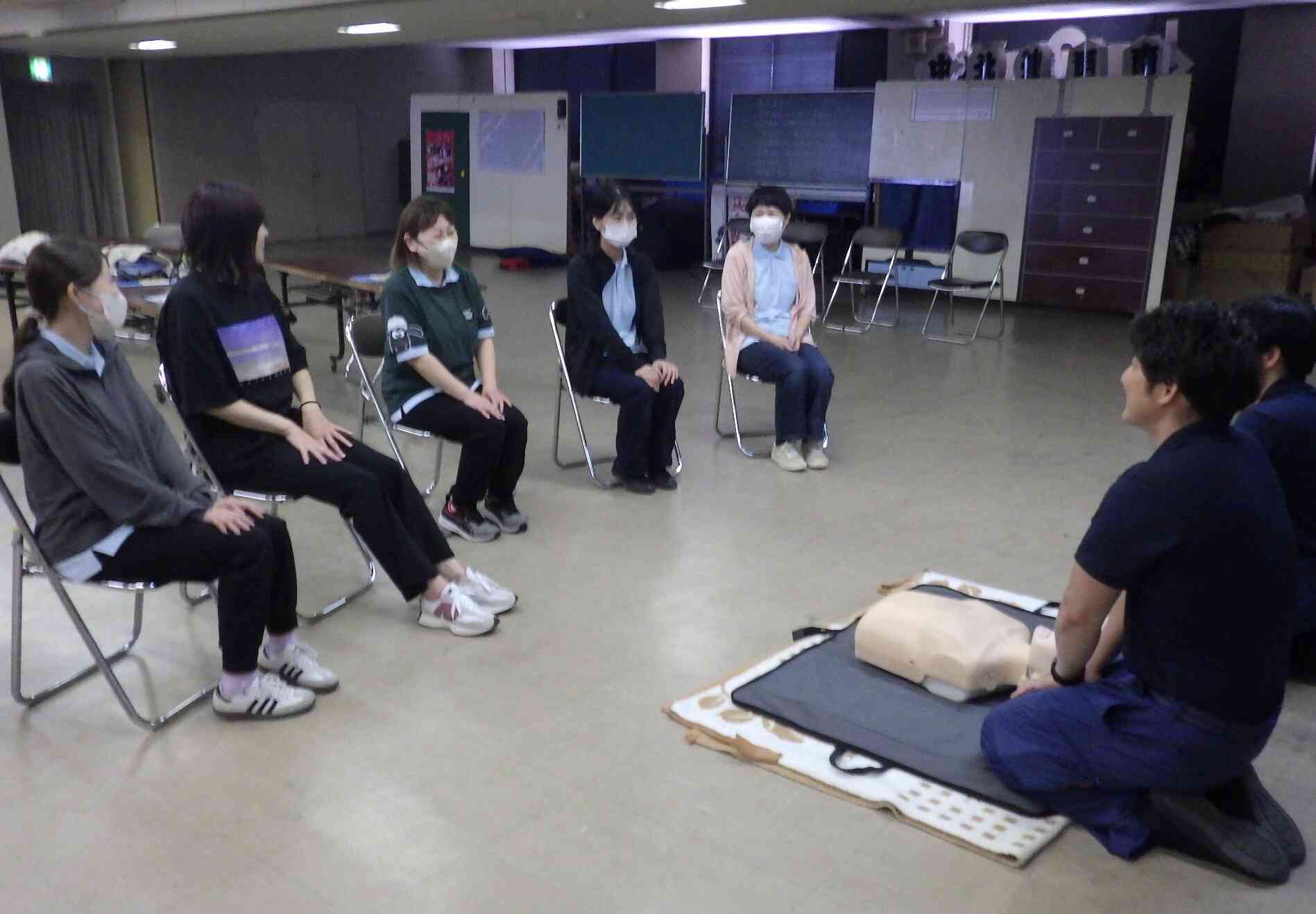 グループに分かれ体験しました