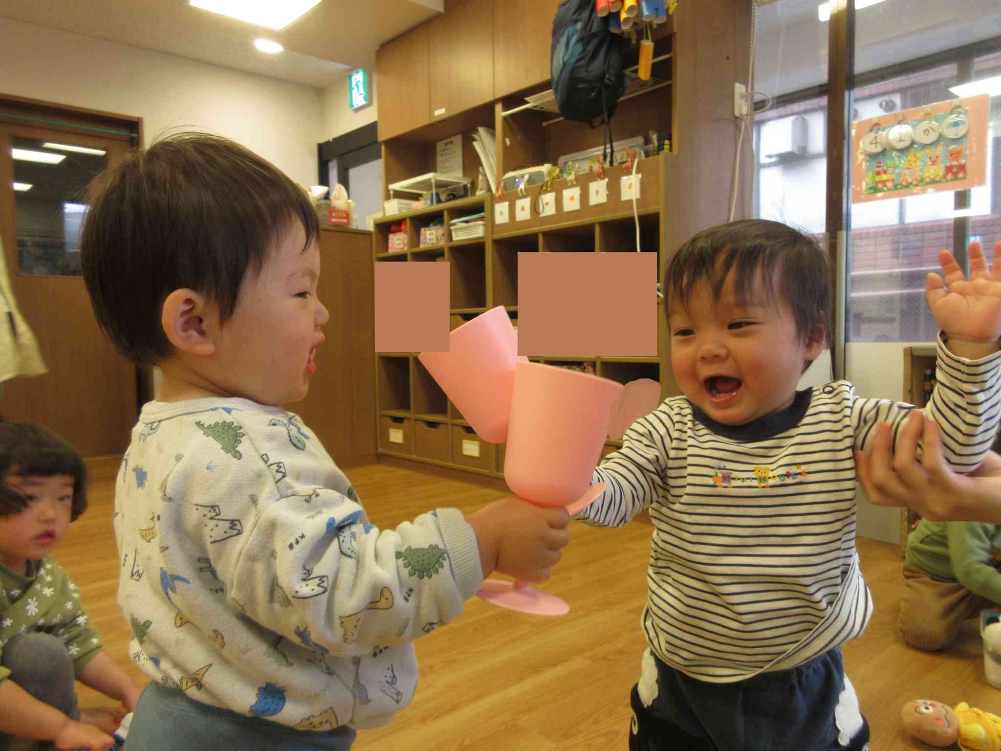 お部屋で遊んだよ！（１歳児）