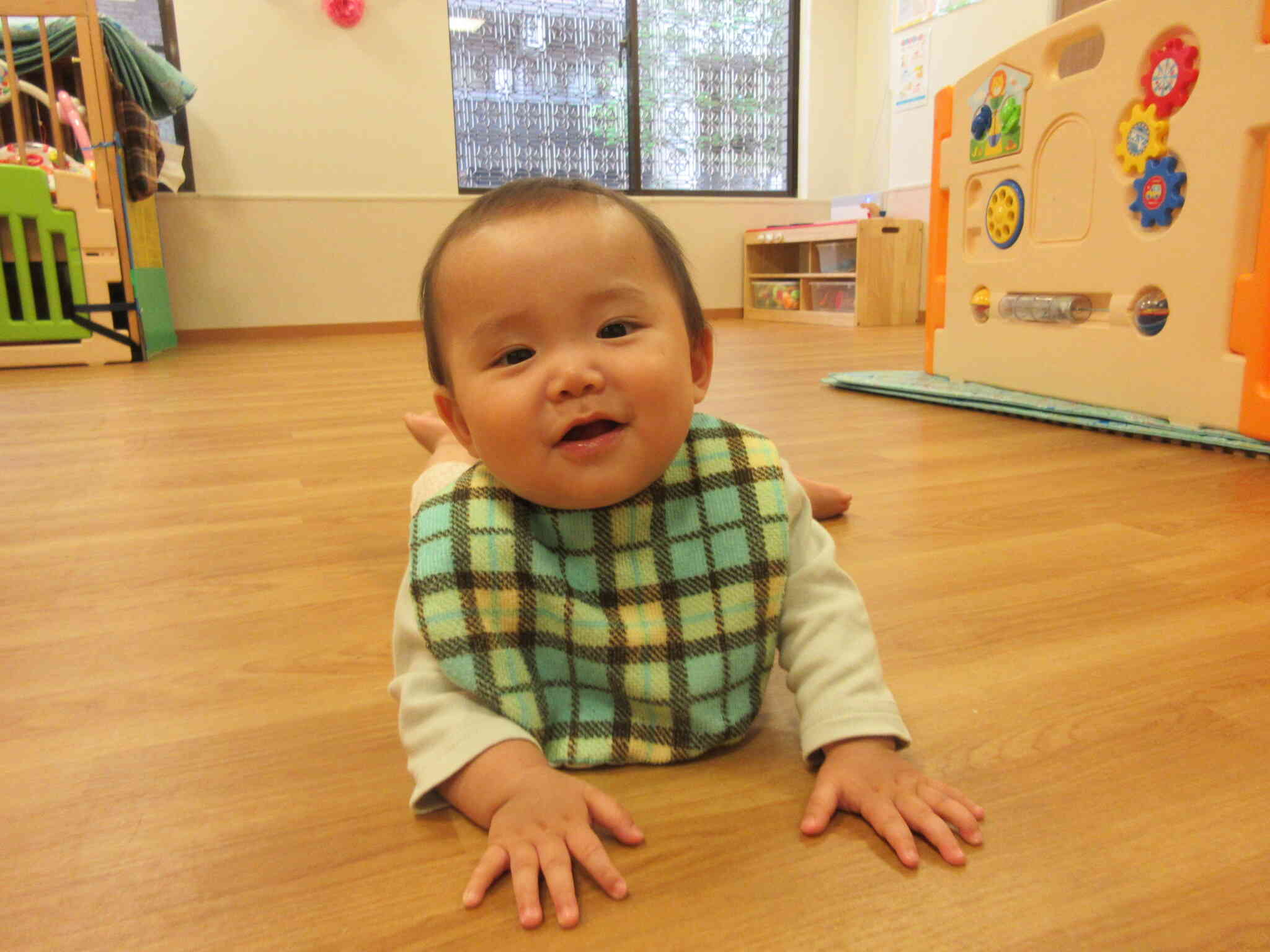 お部屋遊び（0歳児）
