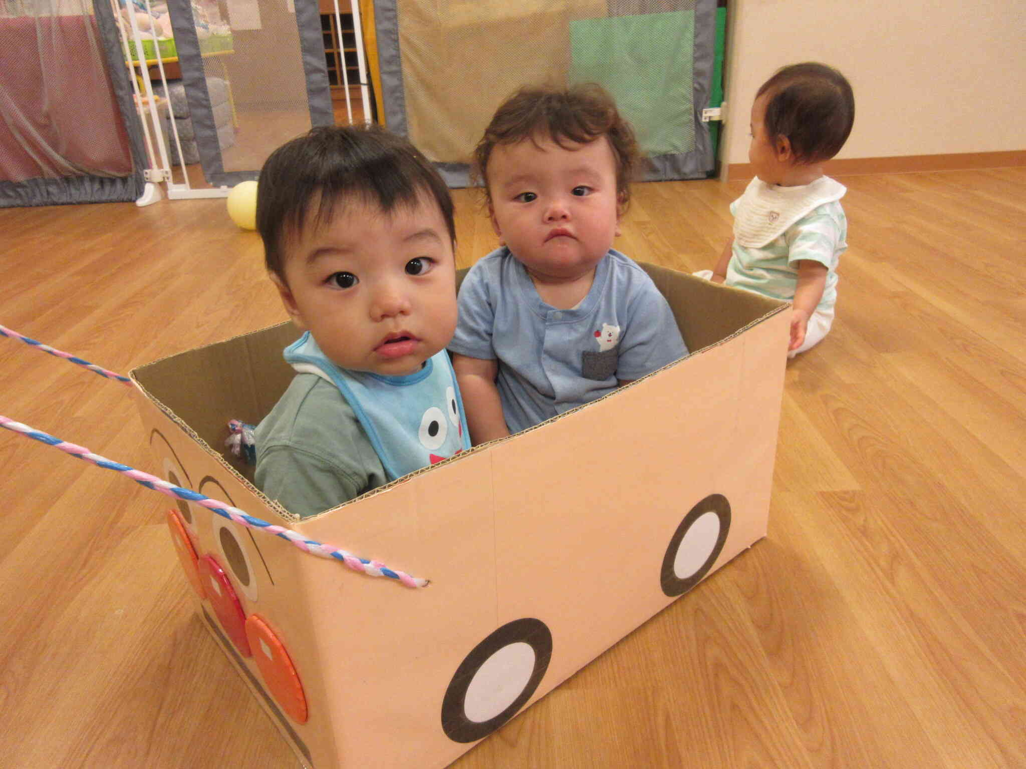室内遊び（0歳児）