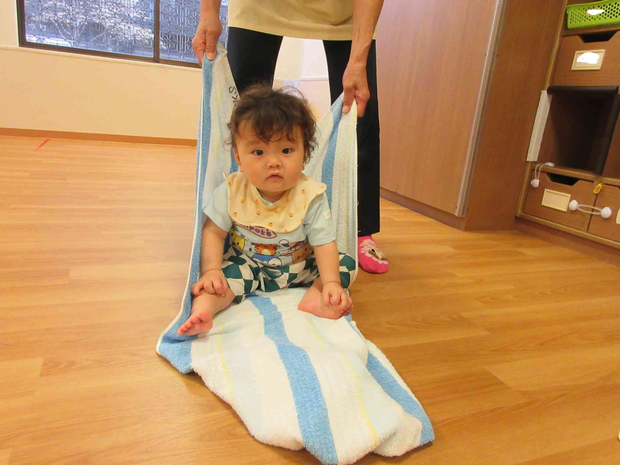 大型バスに乗ってます～♪