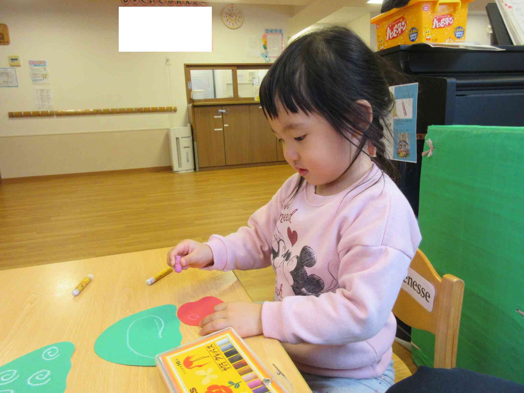 お正月製作をしたよ！（2歳児）