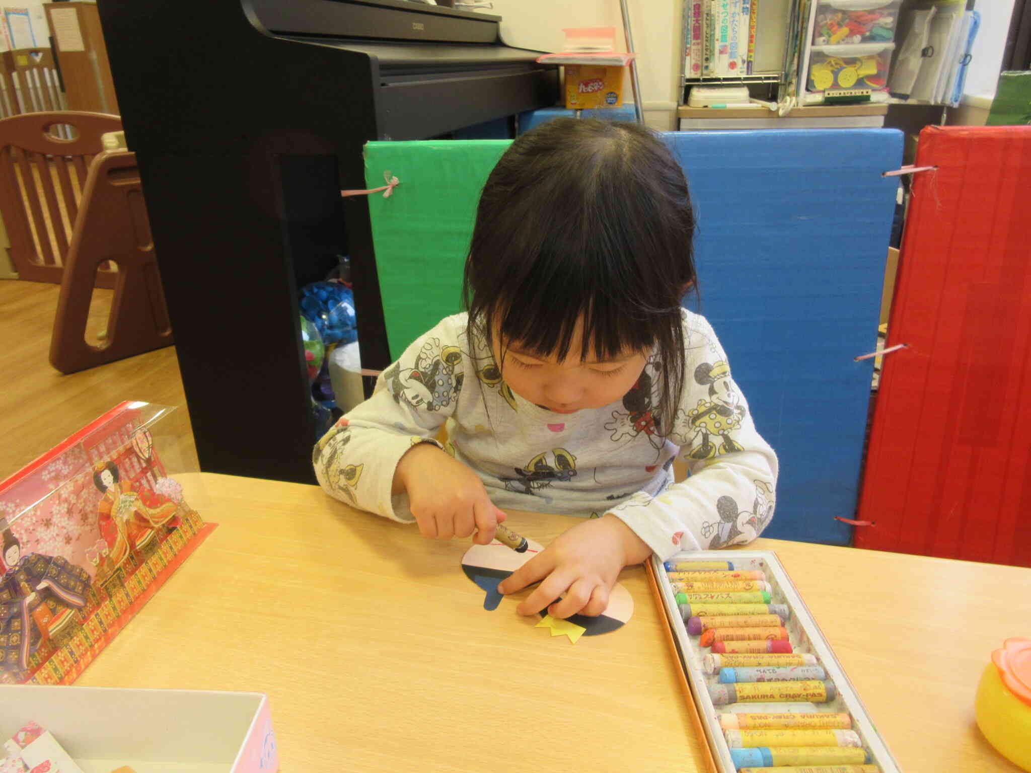 ひなまつり製作をしたよ！（2歳児）