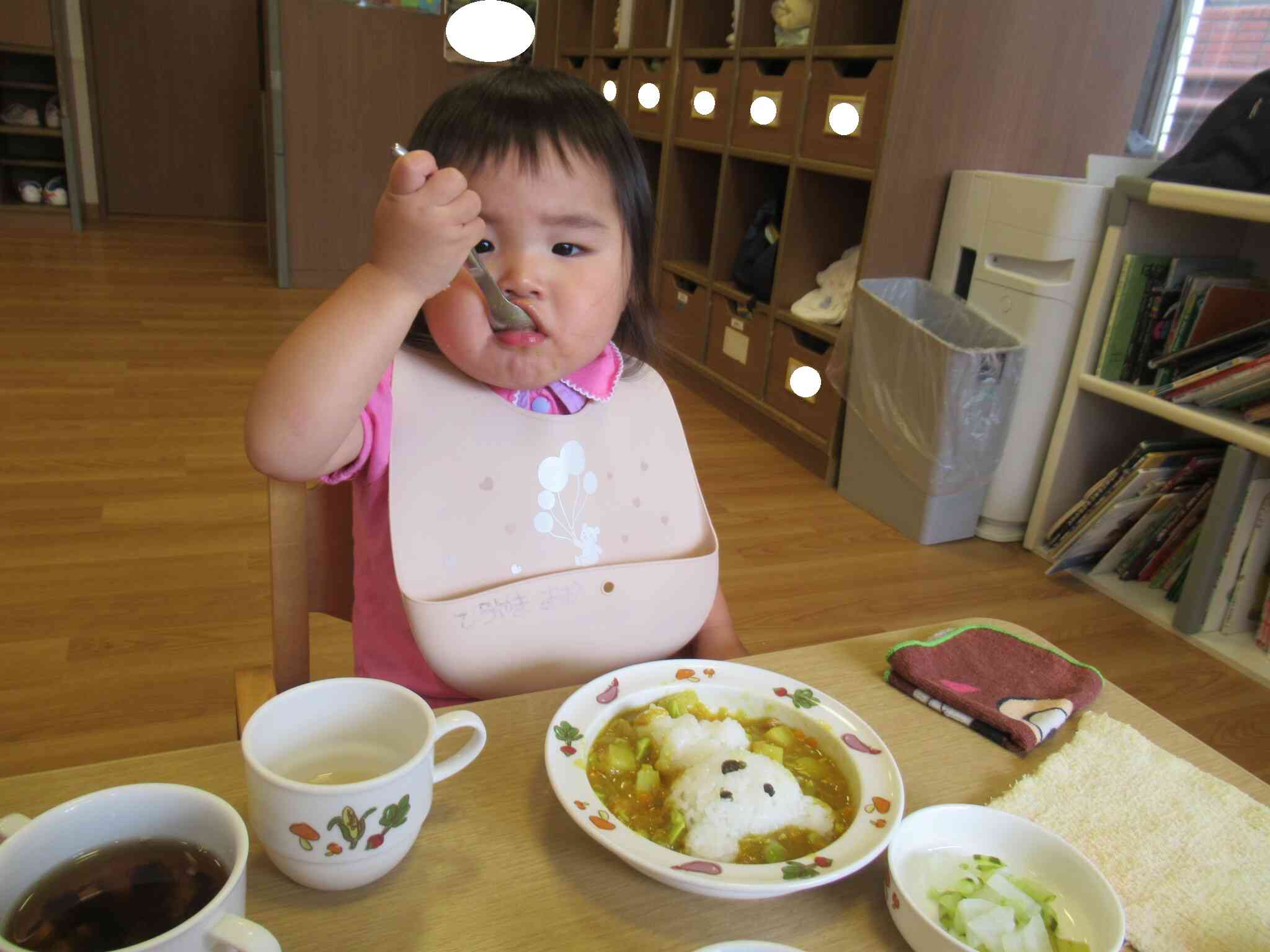 おいしいね♪(1歳児)