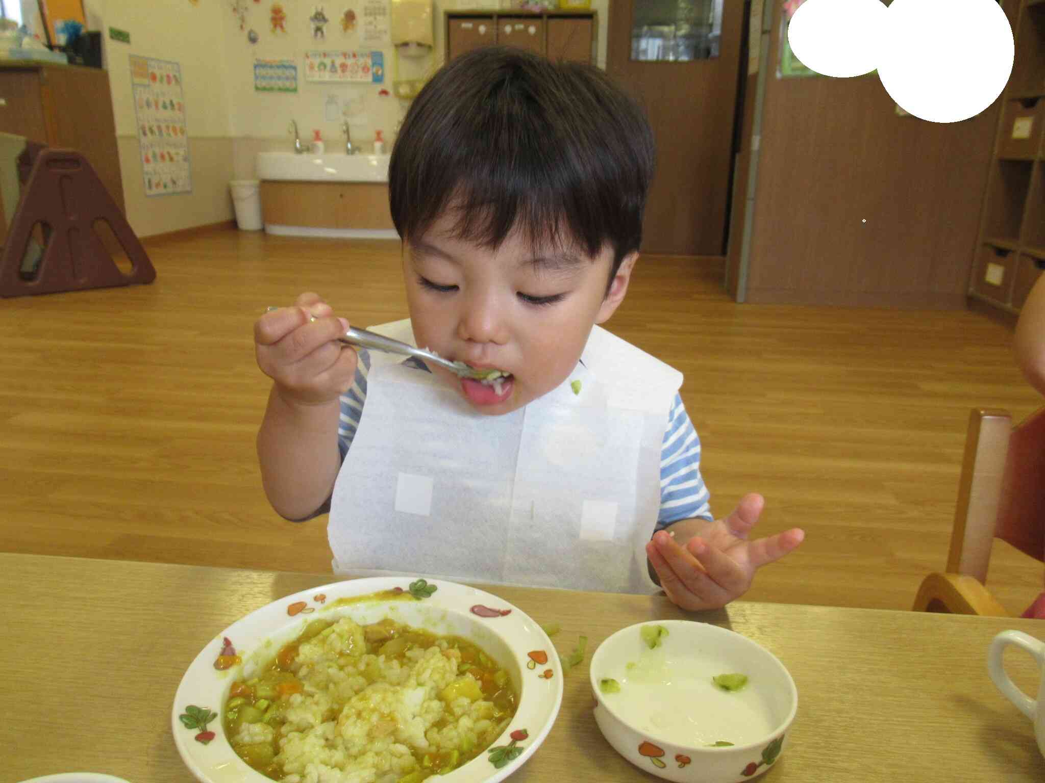もぐもぐ！