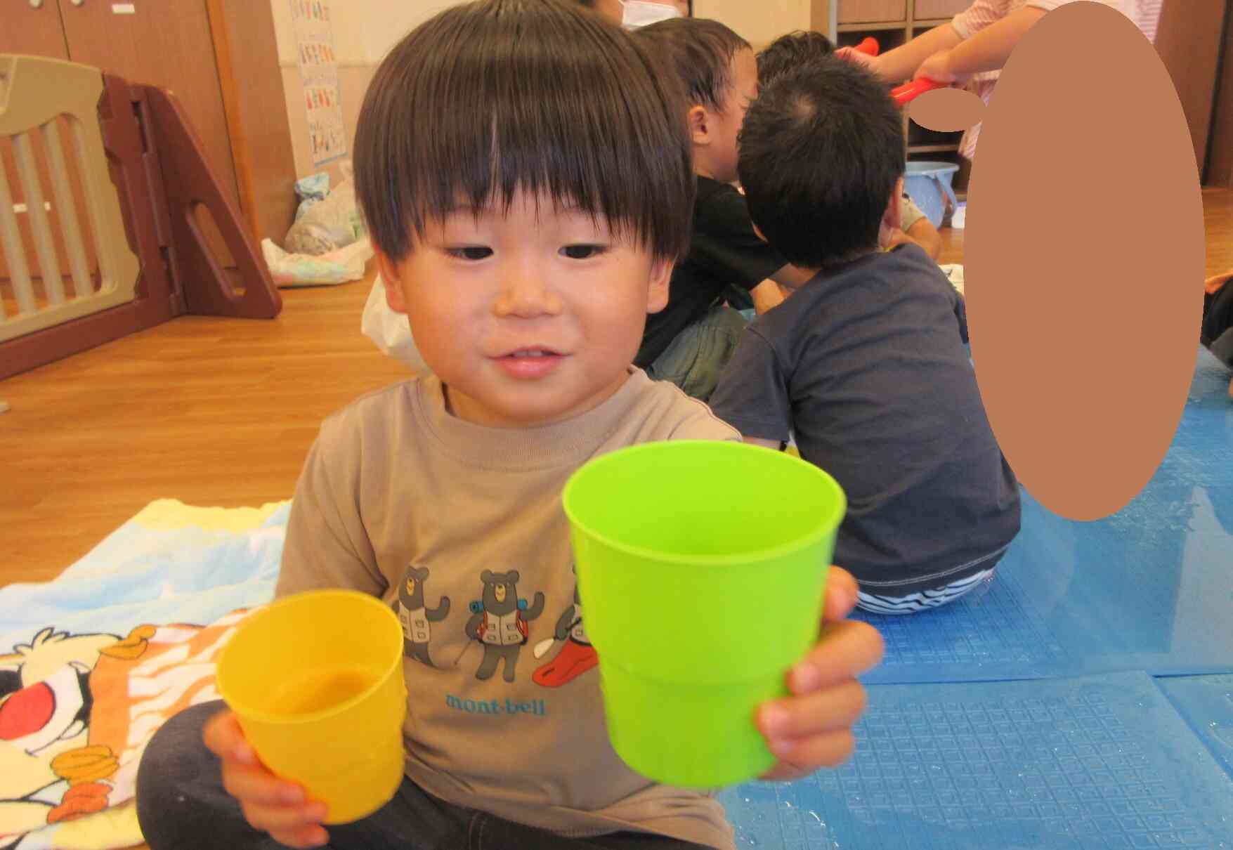 水遊びをしたよ！(２歳児)