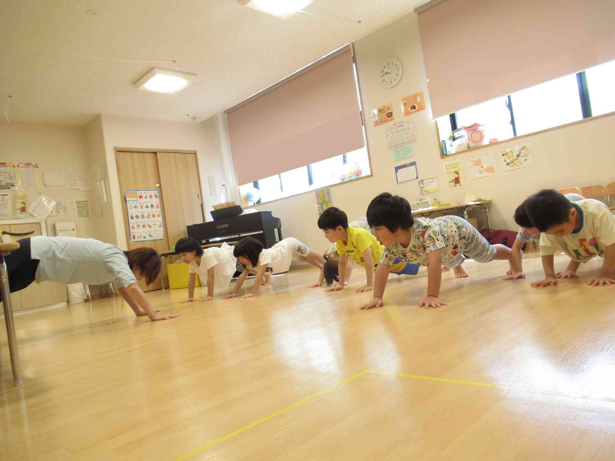 腕立て！