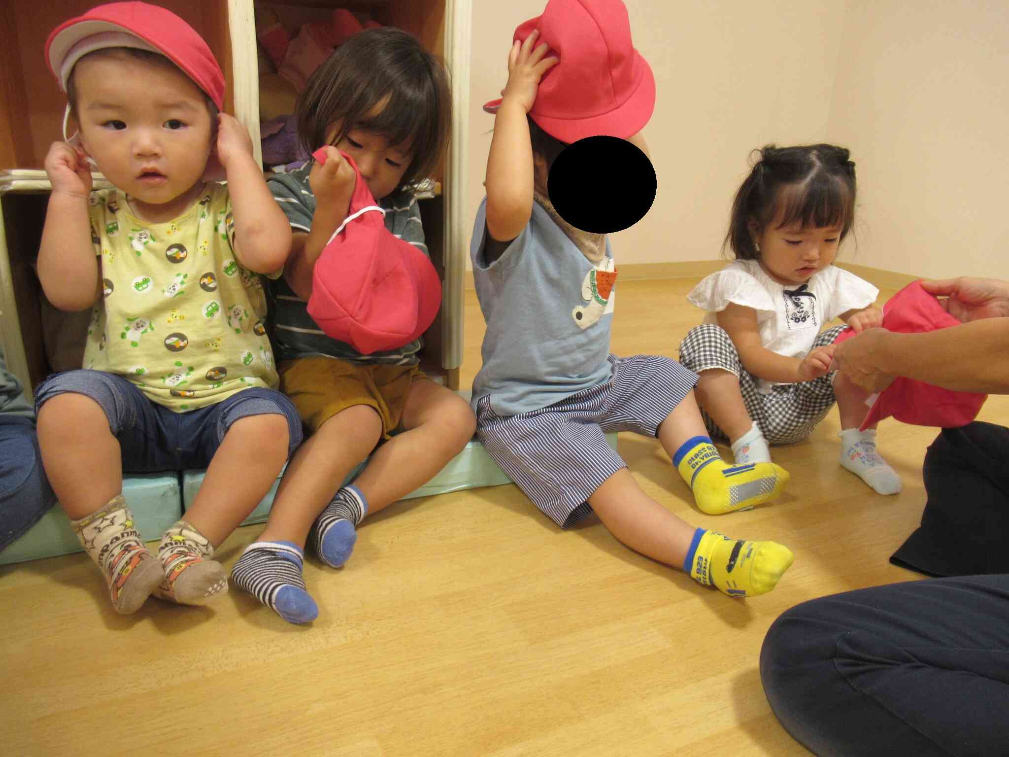自分で帽子をかぶるよ！