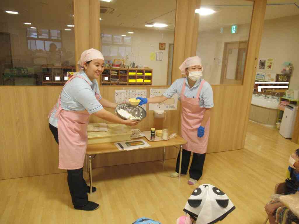 栄養士の先生とポンデケージョ作り!