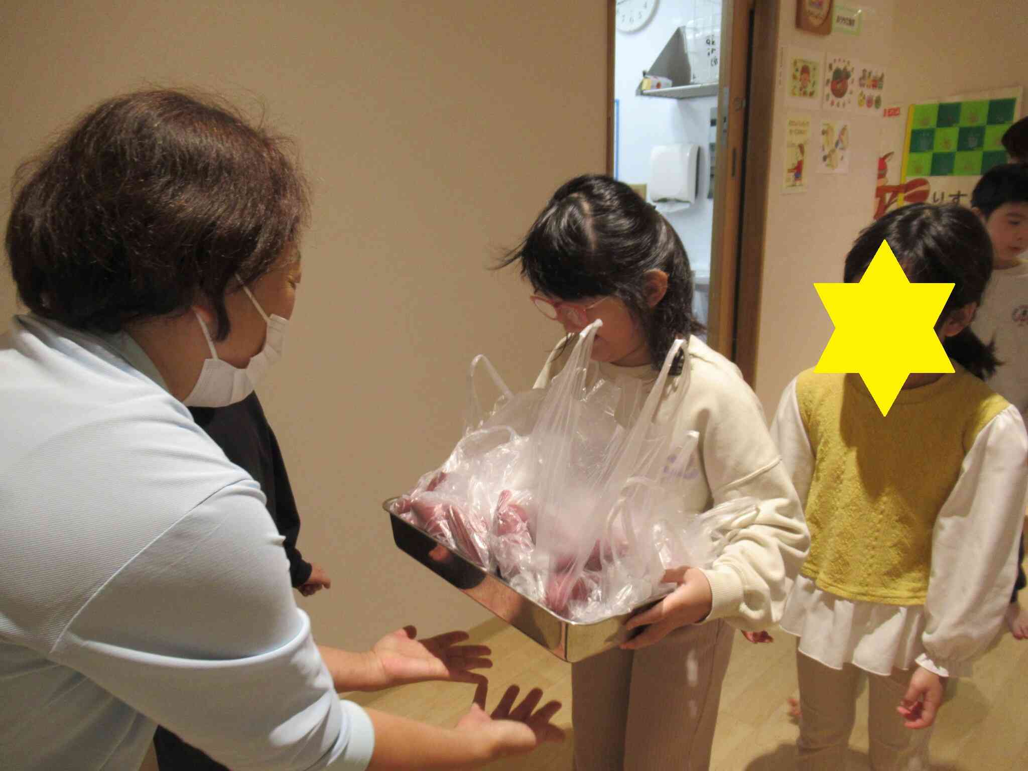 お芋を持ってみたら・・