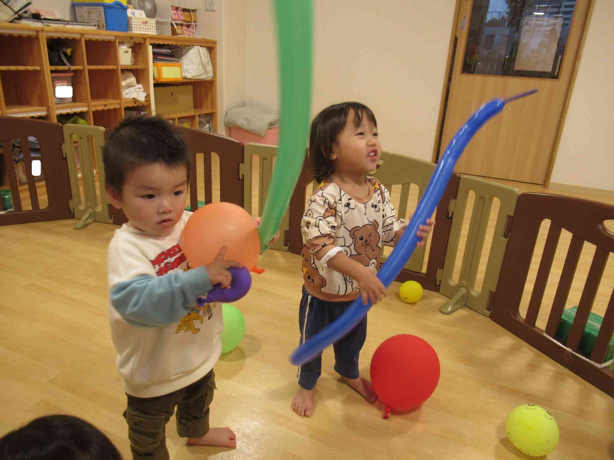 お気に入りの風船見つけたよ