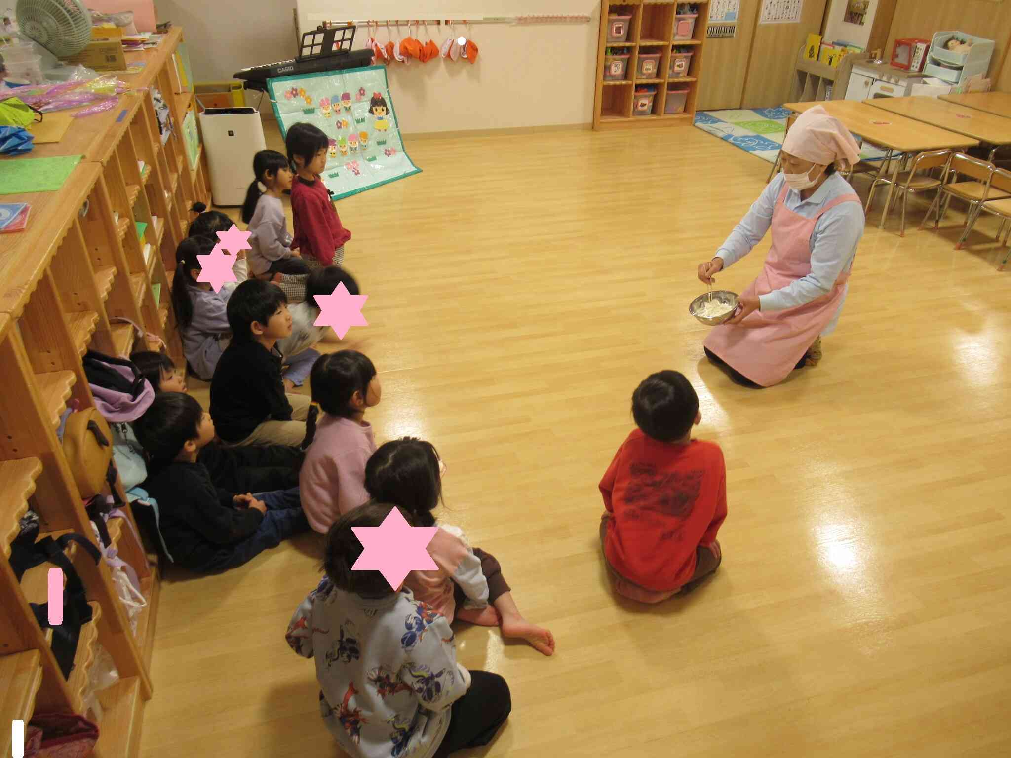 うどんつくり（ぱんだ組　4歳児　　　きりん組　5歳児）