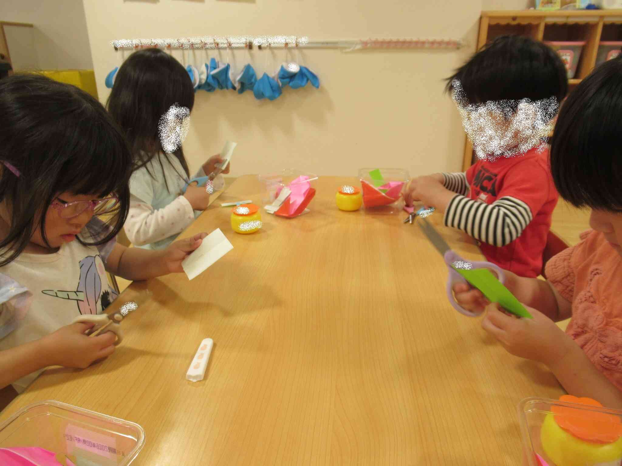 春の製作　（ぱんだ組　4歳）