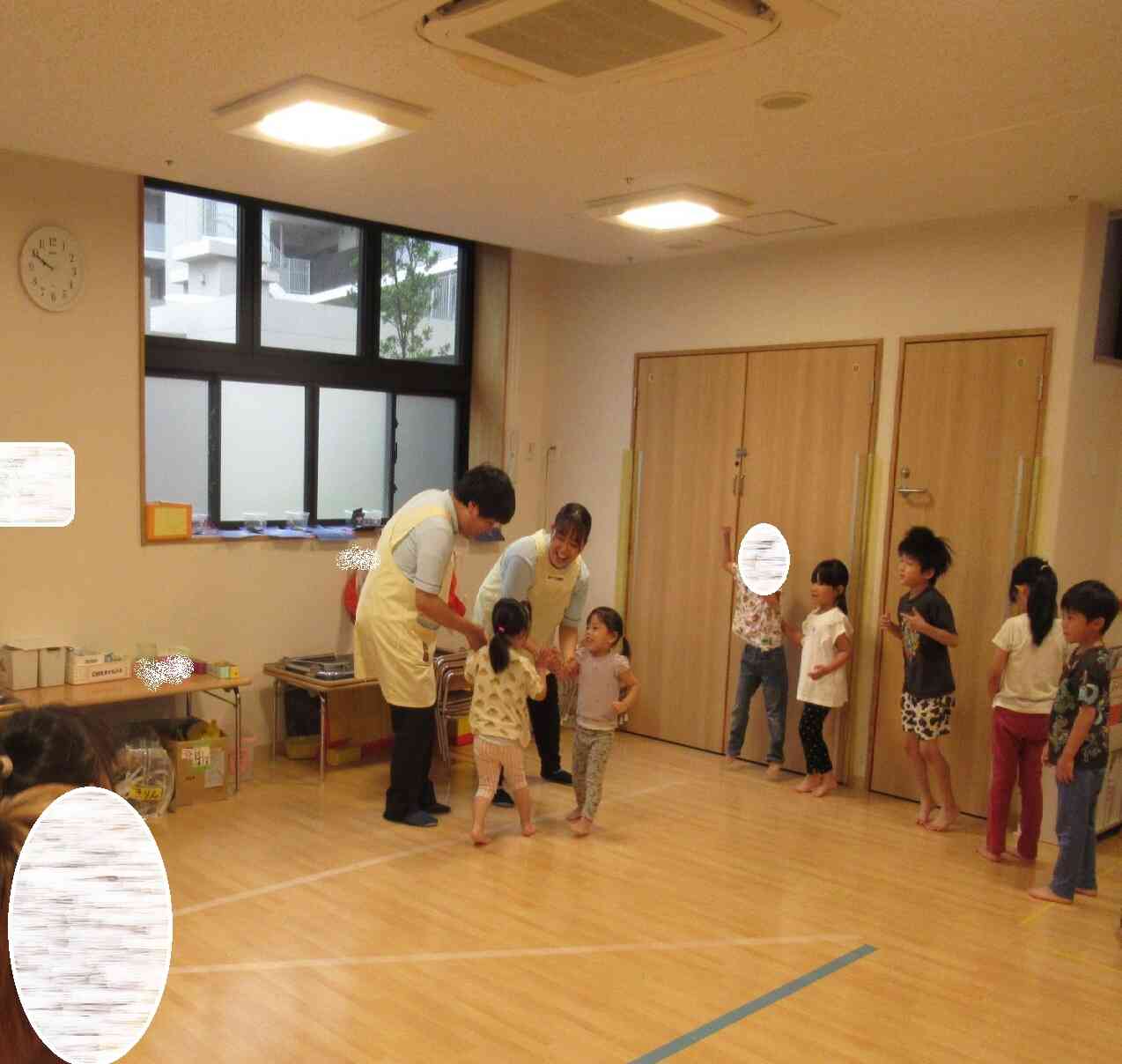 室内ゲーム（きりん組　5歳児　　うさぎ組　3歳児）